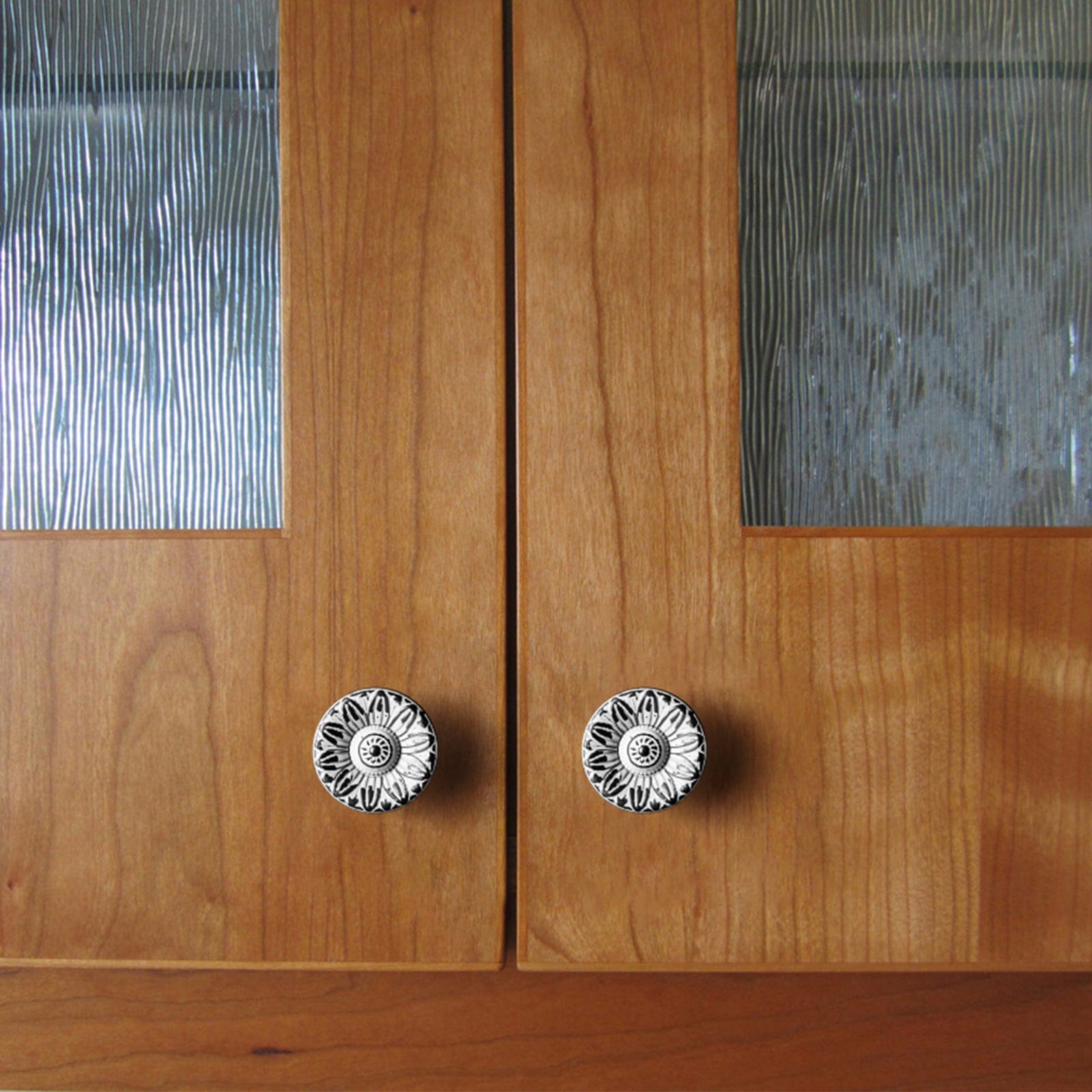 Ornate Sunflower Embossed Cabinet Knobs Distressed Multi-Tone Zinc Alloy Furniture Hardware