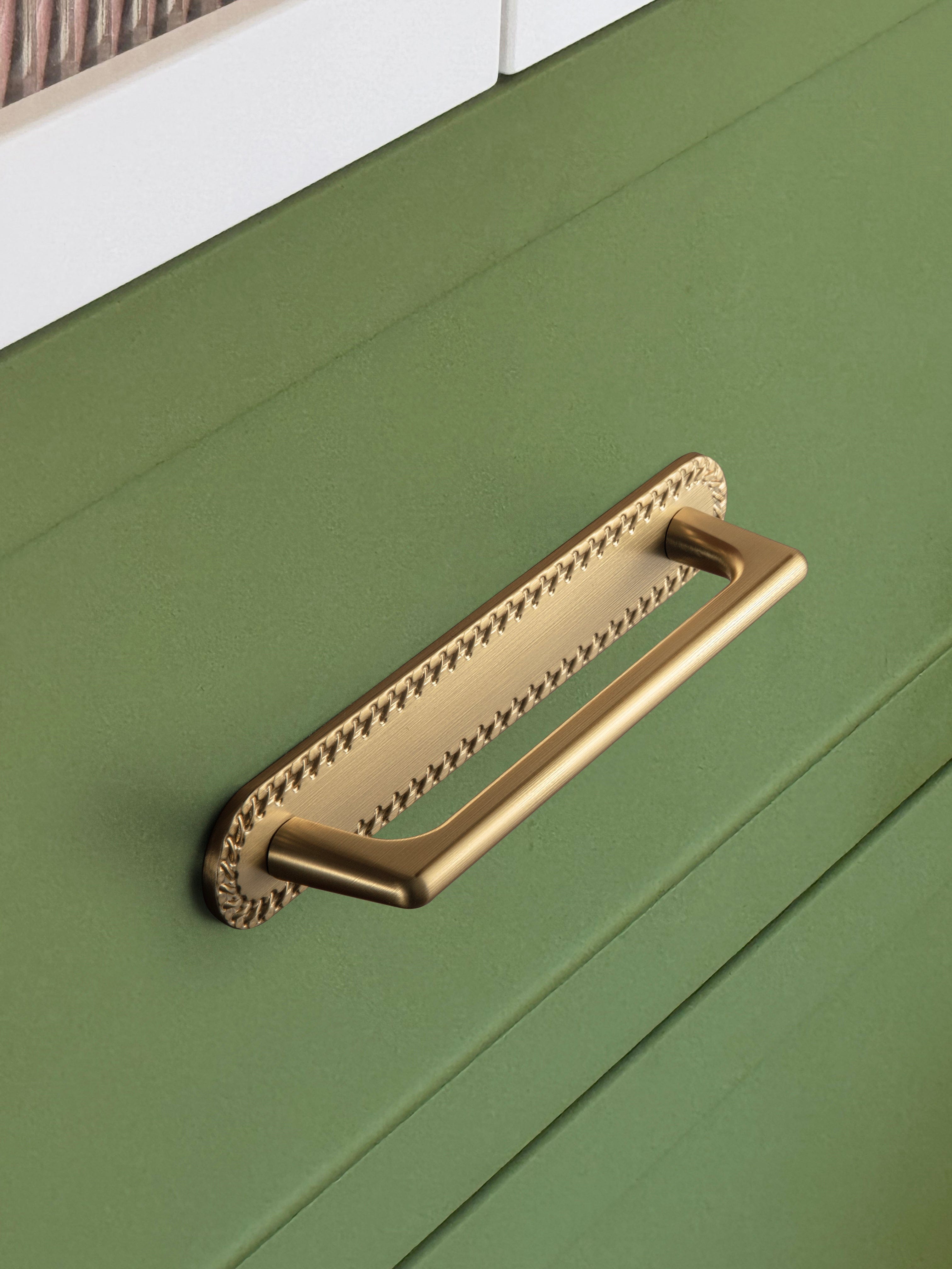 2 Pack Classic Cabinet Bar Pulls with Back Plate Zinc Alloy Cabinet Handle with Long Back Plate