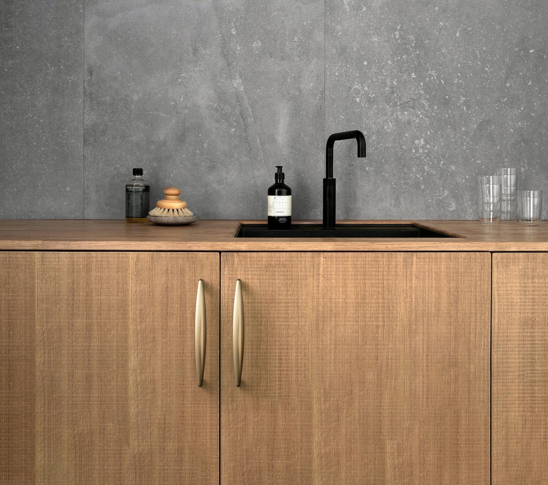 Antique Brass Cabinet Handles Timeless Drawer Pulls for Classic Furniture Revival