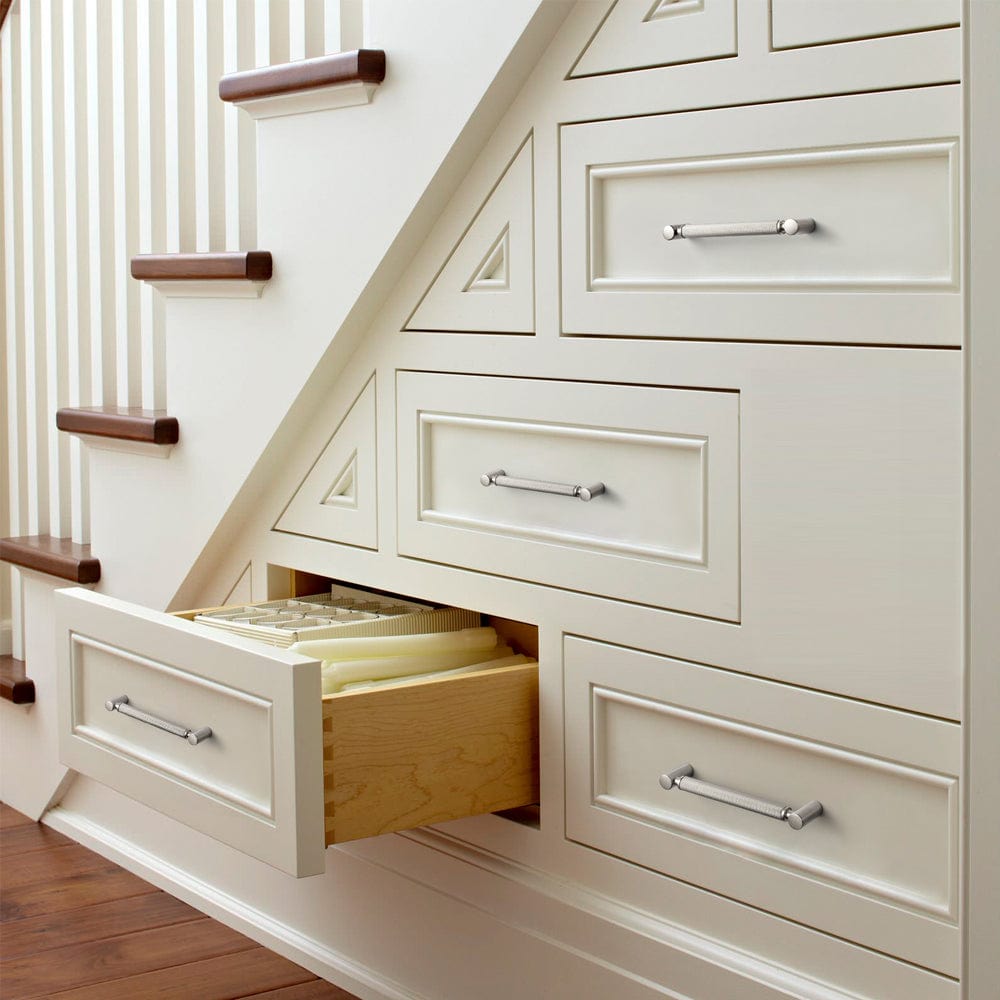 Classic Bar-shaped Knurled Aluminium Drawer Pull Durable & Stylish Hardware for Furniture