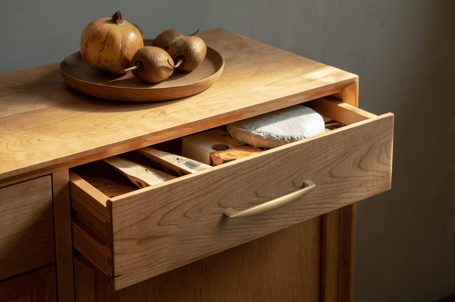 Antique Brass Cabinet Handles Timeless Drawer Pulls for Classic Furniture Revival