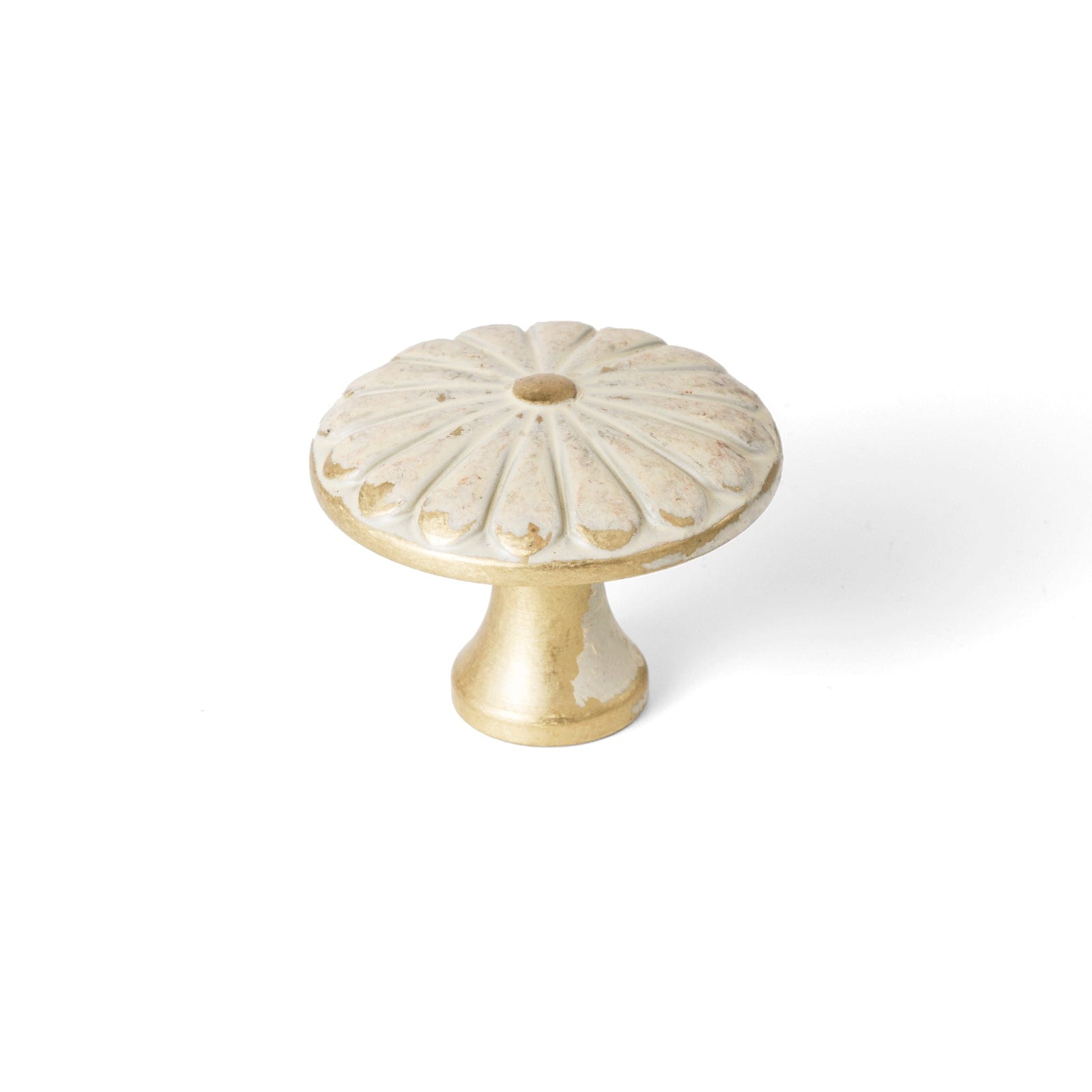 Chrysanthemum Pattern Embossed Cabinet Knobs Distressed Zinc Alloy Furniture Hardware