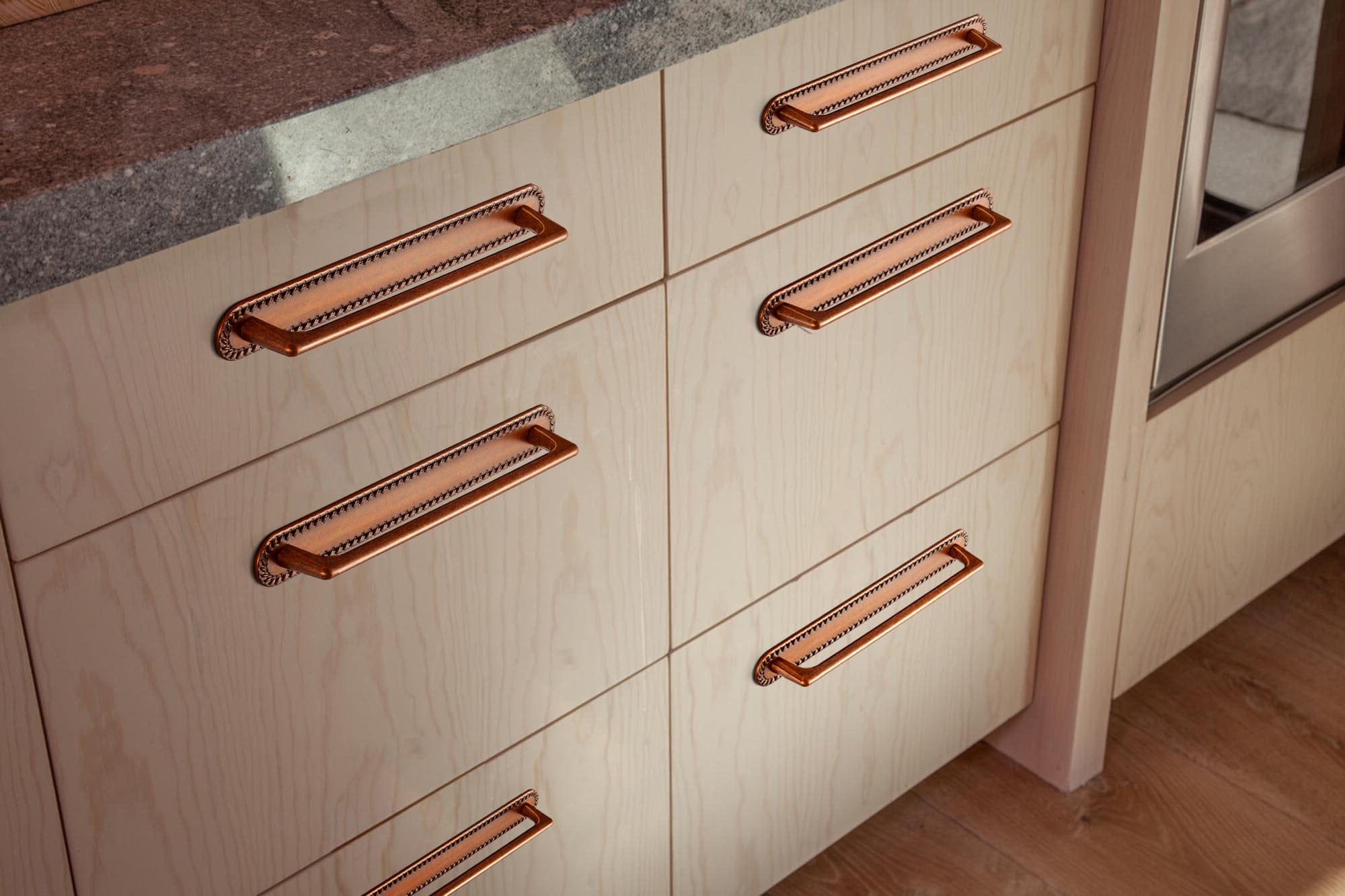 2 Pack Classic Cabinet Bar Pulls with Back Plate Zinc Alloy Cabinet Handle with Long Back Plate