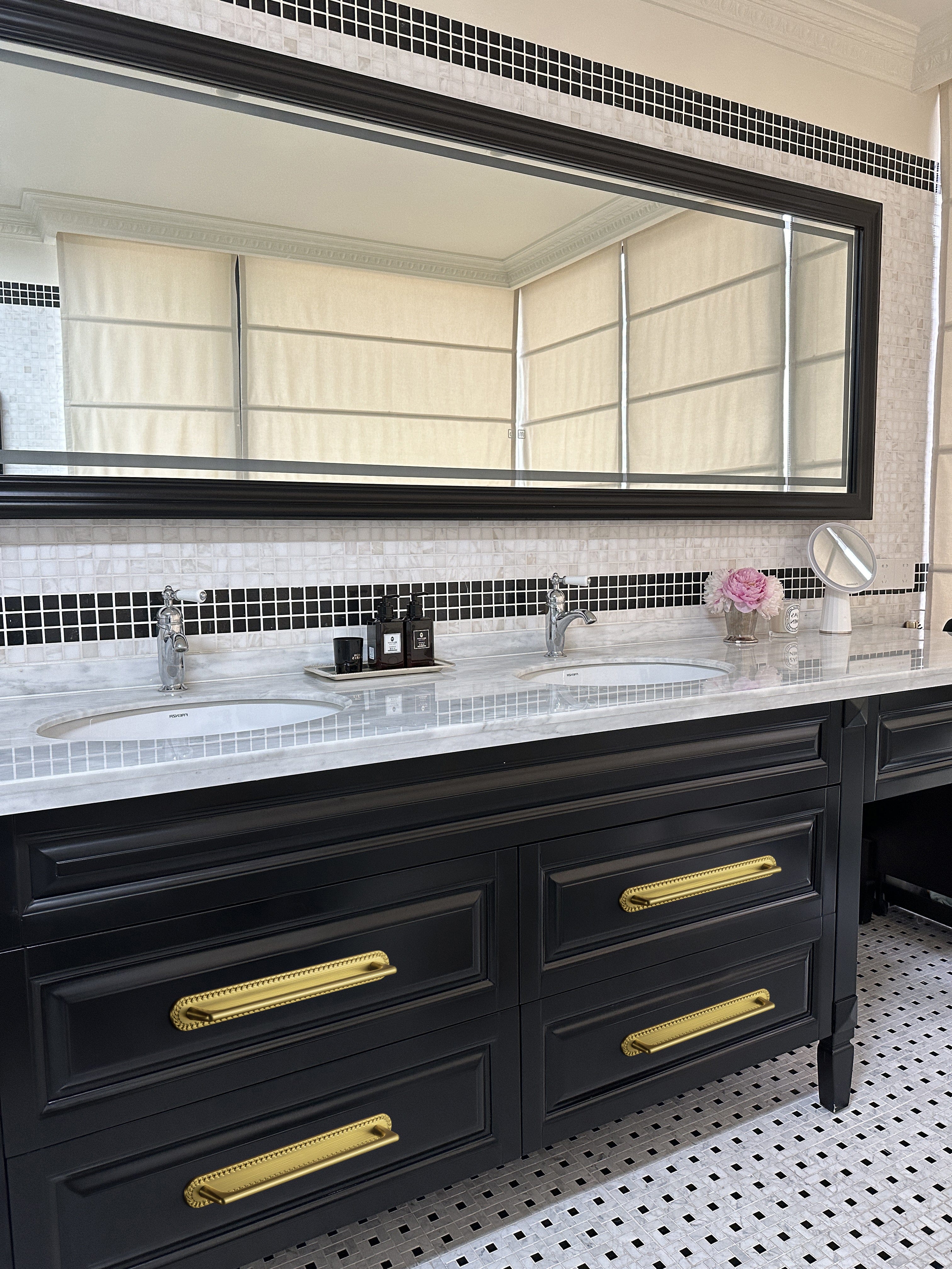 2 Pack Classic Cabinet Bar Pulls with Back Plate Zinc Alloy Cabinet Handle with Long Back Plate