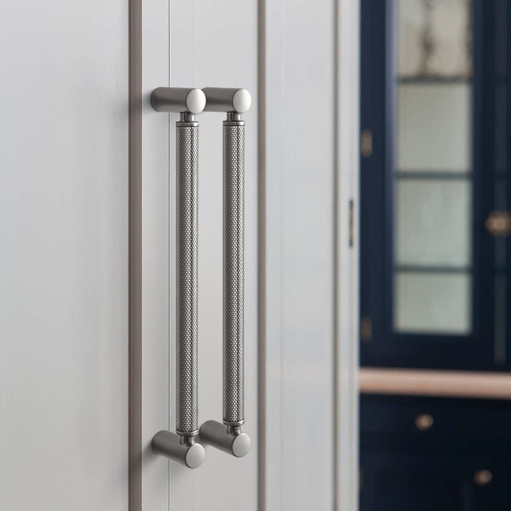 Classic Bar-shaped Knurled Aluminium Drawer Pull Durable & Stylish Hardware for Furniture