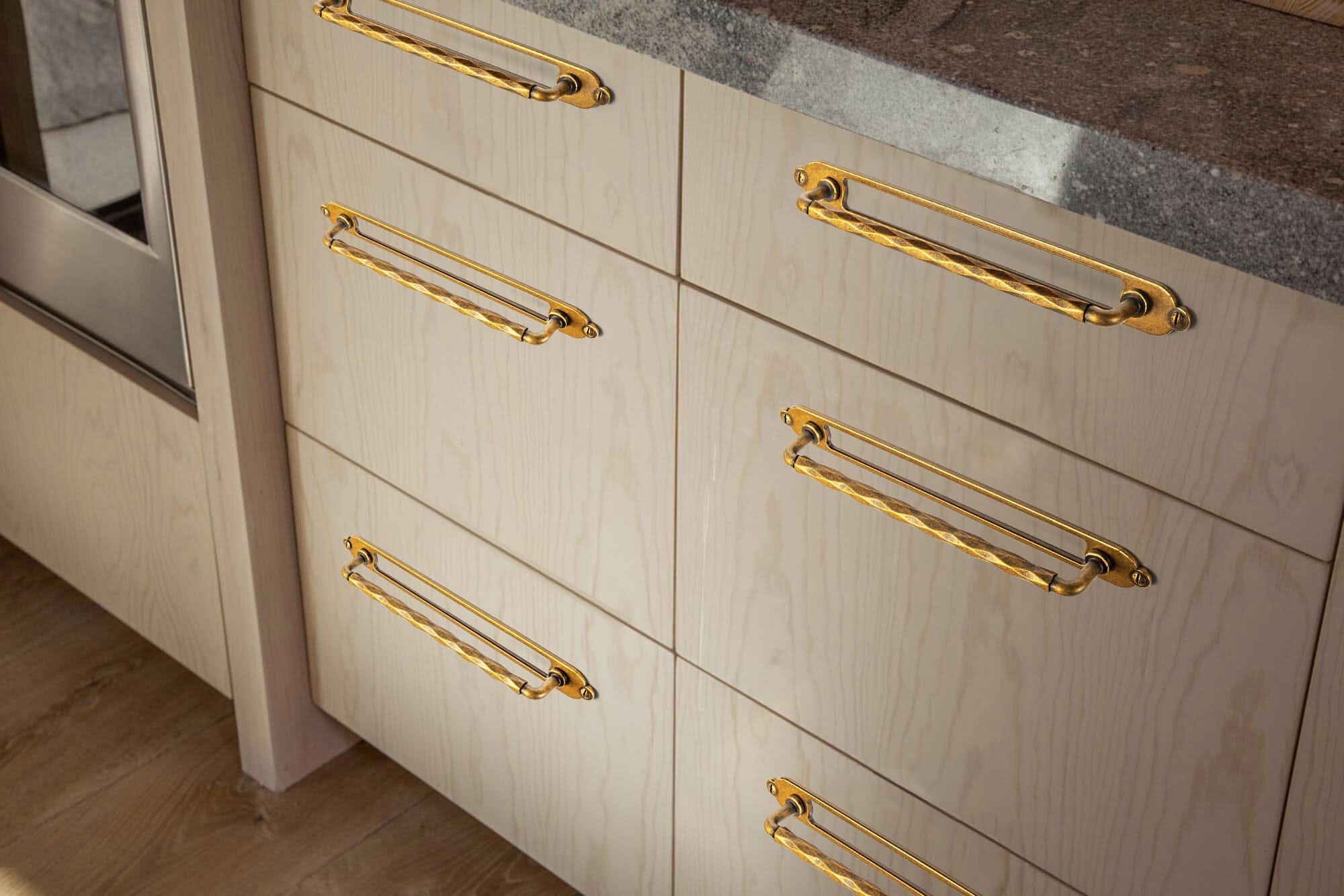 2 Pack Zinc Alloy Drawer Pulls with Back Plate Twisted Design Decorative Handles for Kitchen Cabinets