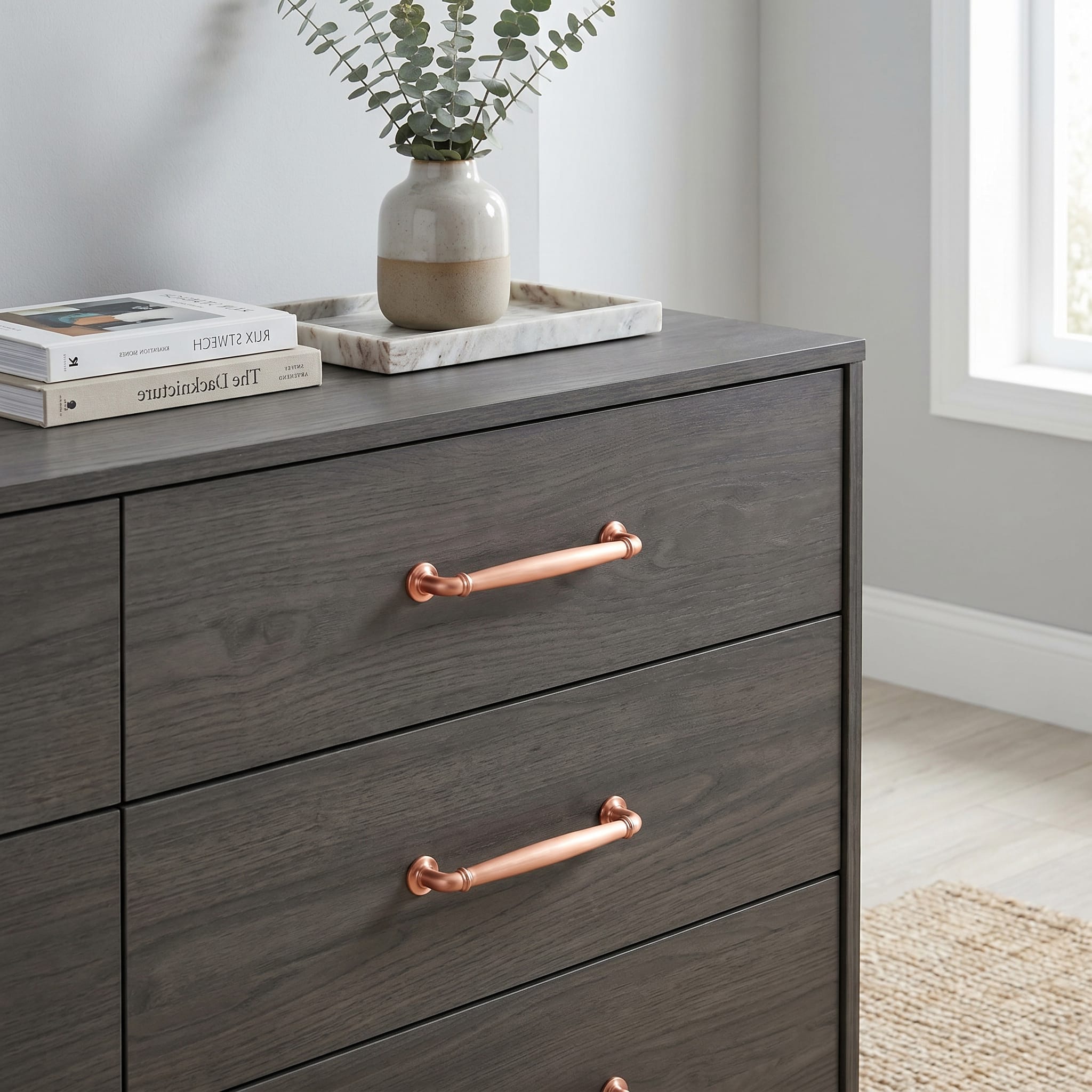 Decorative Cabinet Pulls with Eye-Catching Geometric & Curved Silhouettes
