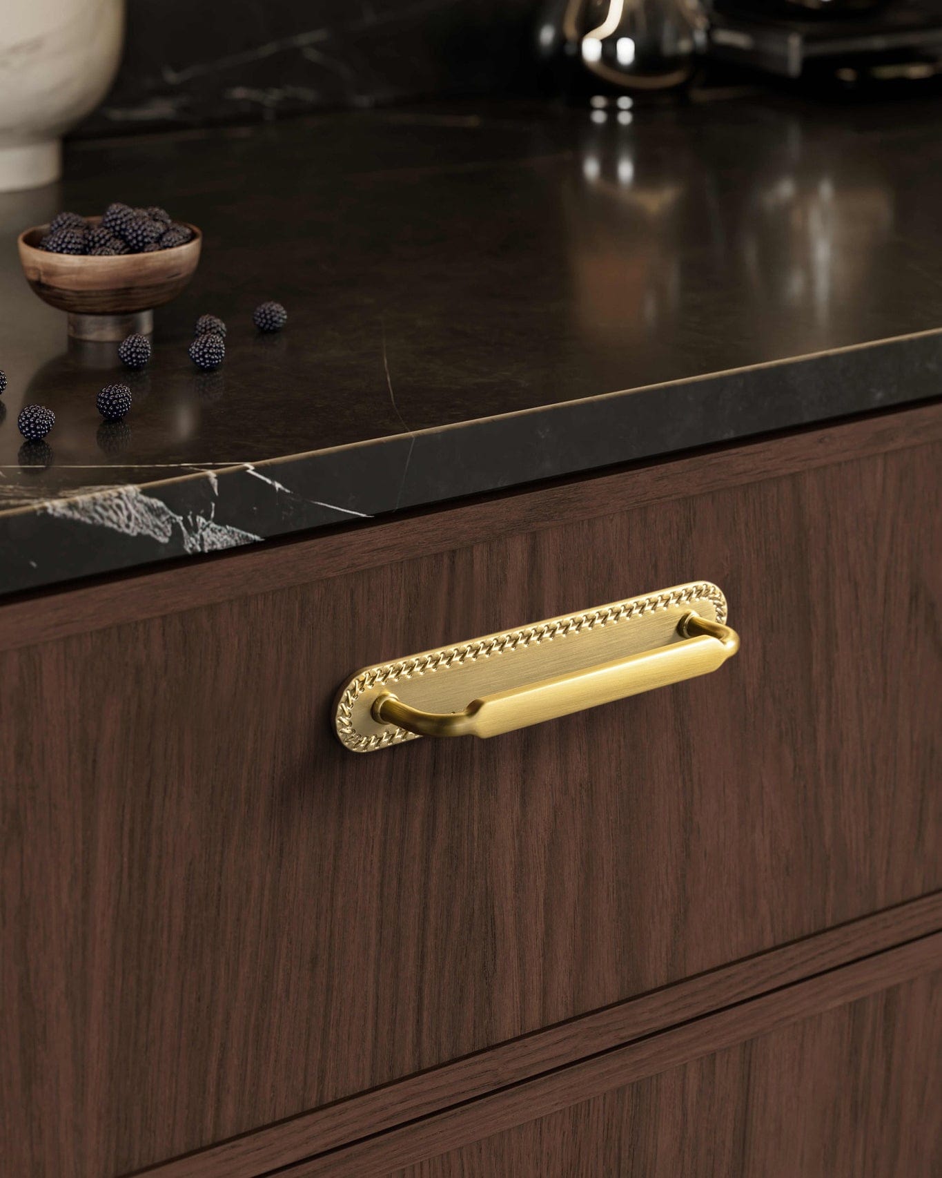 2 Pack Antique Brass Cabinet Pulls with Back Plate Zinc Alloy Drawer Handle with Long Back Plate