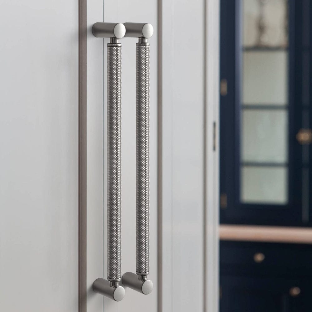 Classic Bar-shaped Knurled Aluminium Drawer Pull Durable & Stylish Hardware for Furniture