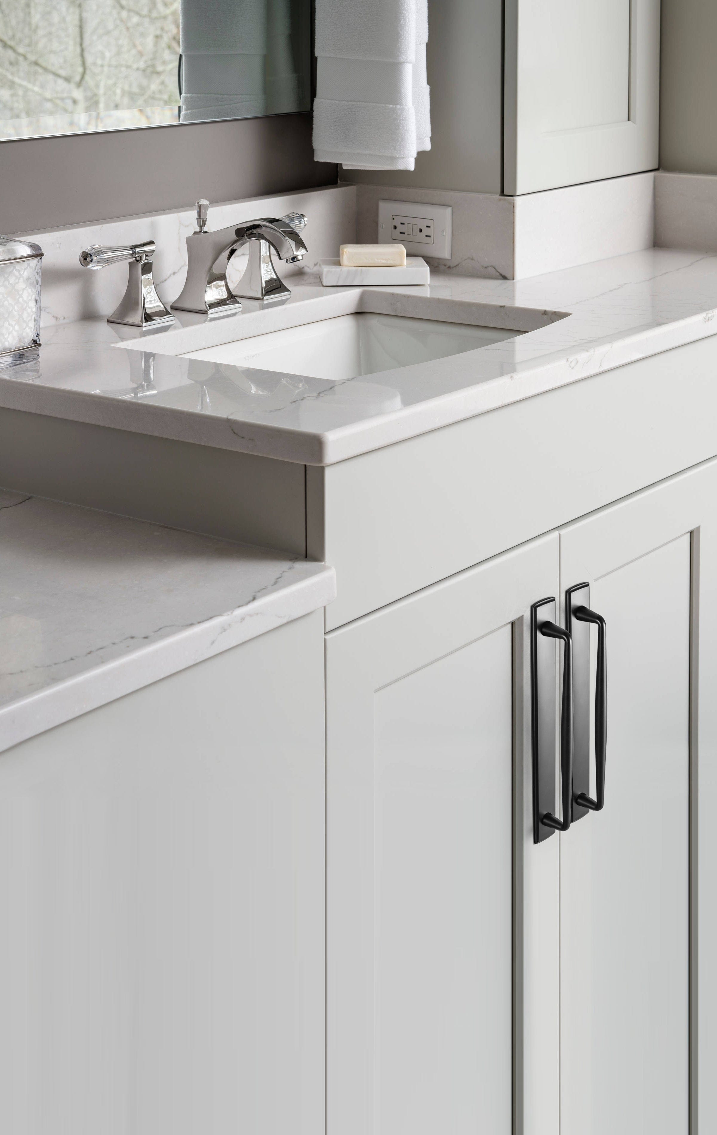 2 Pack Vintage Zinc Alloy Cabinet Pulls with Back Plate - Furniture Handles for Kitchen Cupboards