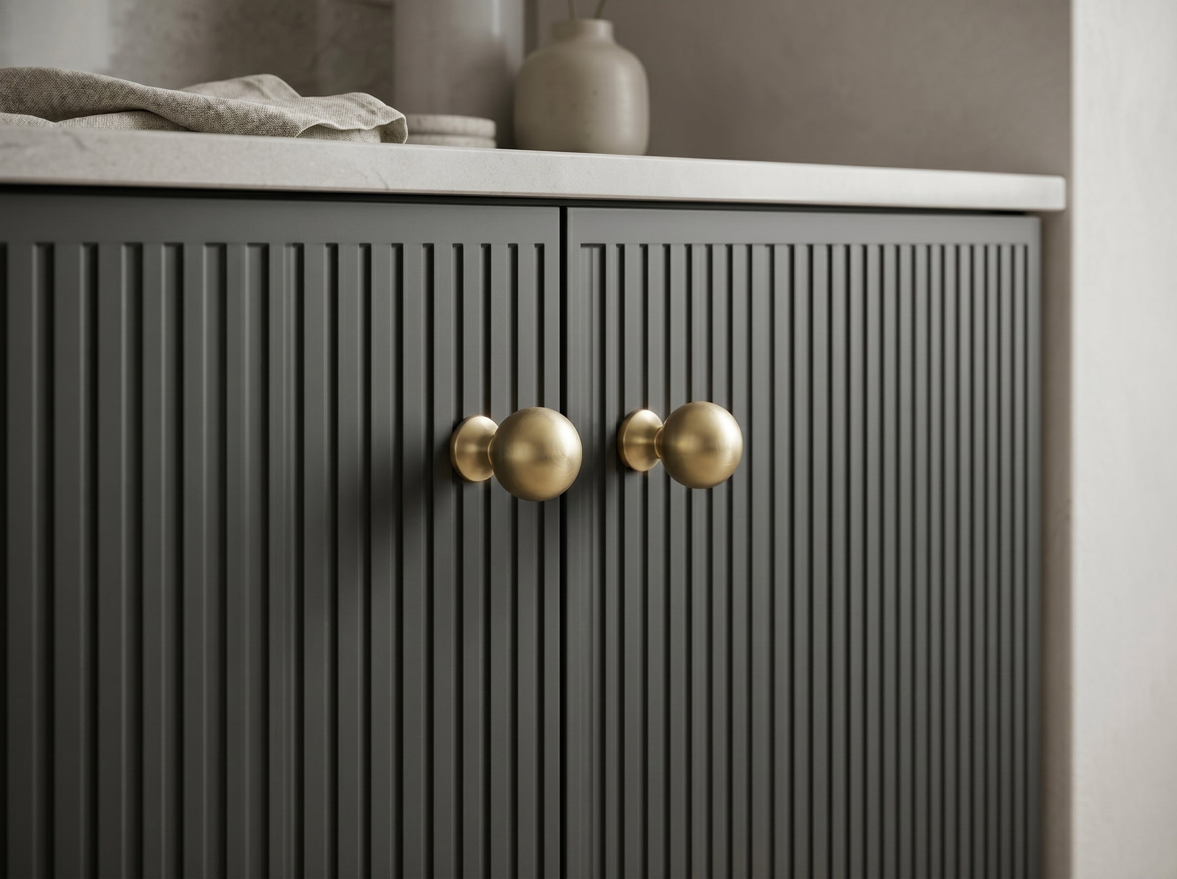 Luxury Globe Shape Cabinet Knobs Zinc Alloy Durable Hardware, Minimalist Spherical Drawer Pulls for Farmhouse Modern Retro Cabinet Renovation