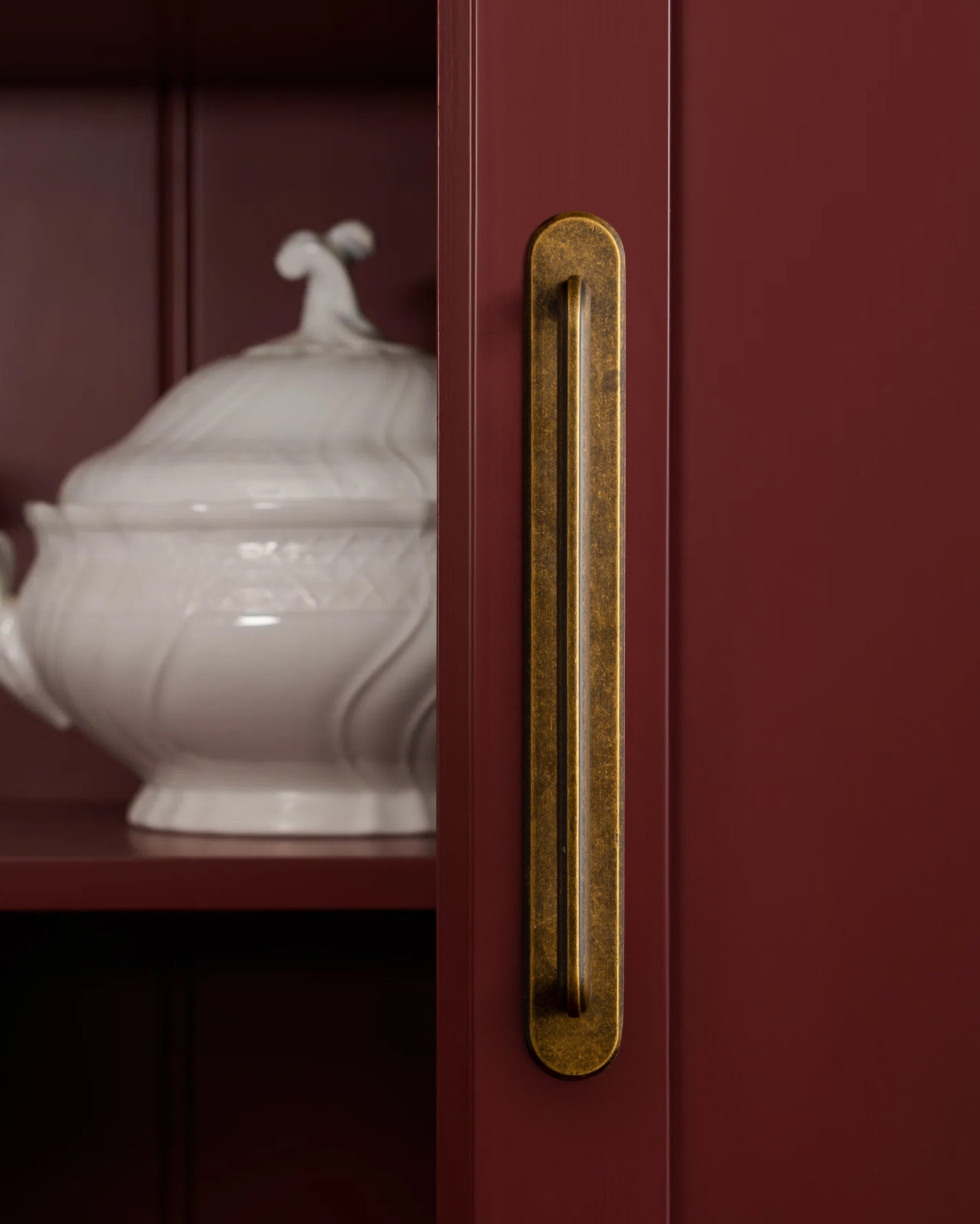 2 Pack Zinc Alloy U-Shaped Cabinet Handles, Vintage Drawer Pulls with Backplate for Kitchen & Bathroom Cabinetry