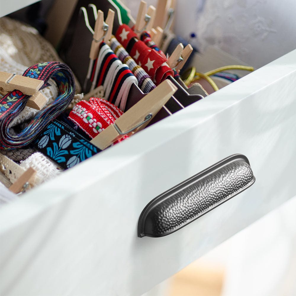 Hammered Texture Cabinet Cup Pulls with Curved Edges Elegant Vintage Drawer Bin Handle for Kitchen