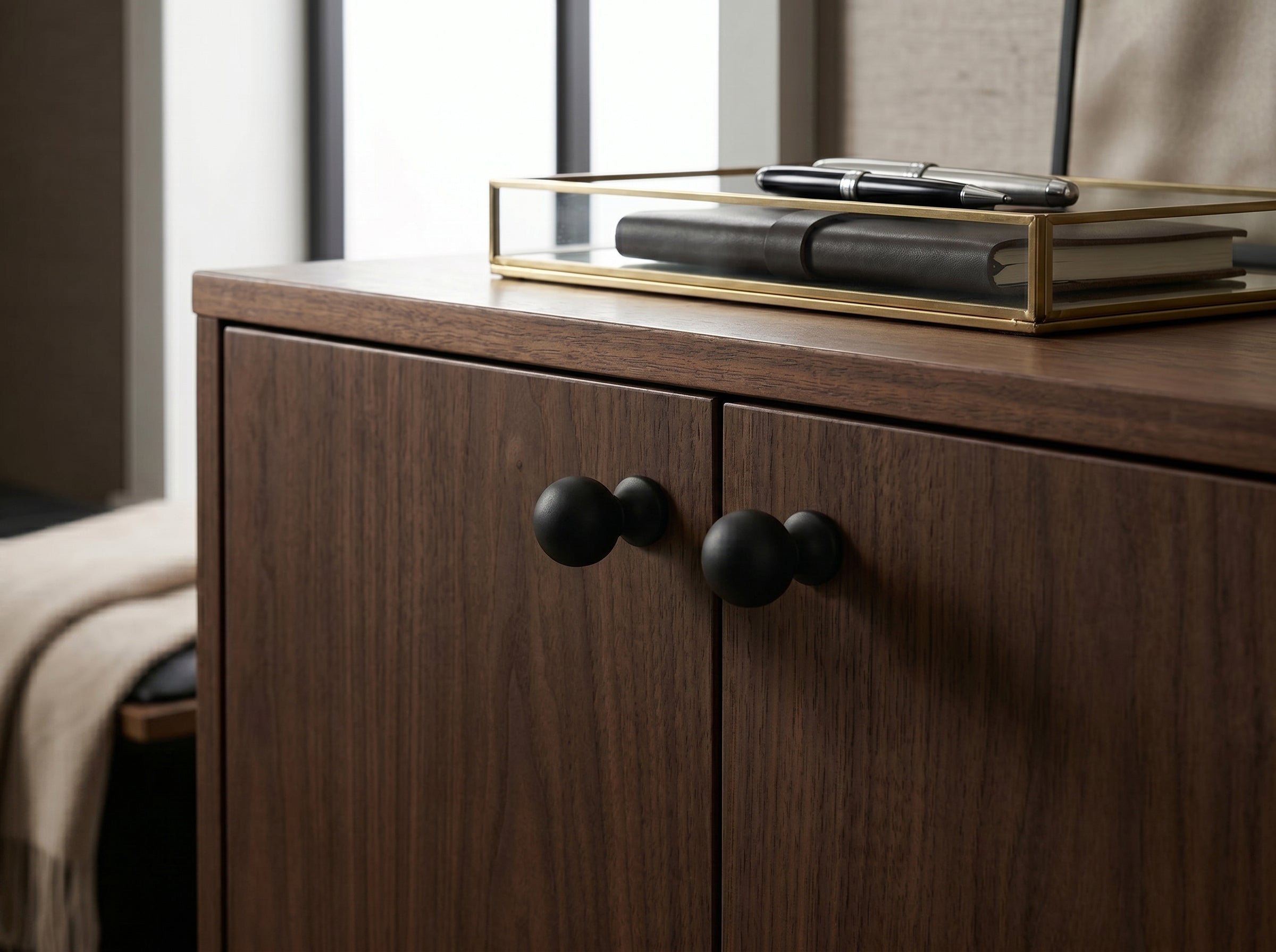 Luxury Globe Shape Cabinet Knobs Zinc Alloy Durable Hardware, Minimalist Spherical Drawer Pulls for Farmhouse Modern Retro Cabinet Renovation