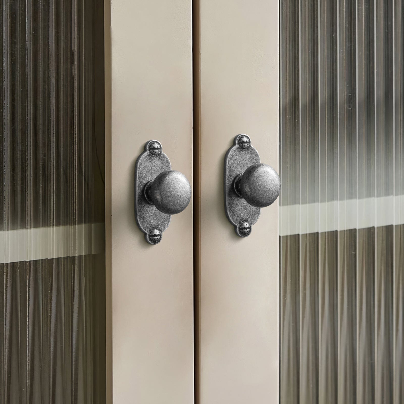 Antique Brass Zinc Alloy Cabinet Knob with Back Plate Single Hole Center Cabinet Hardware for Bedroom Kitchen