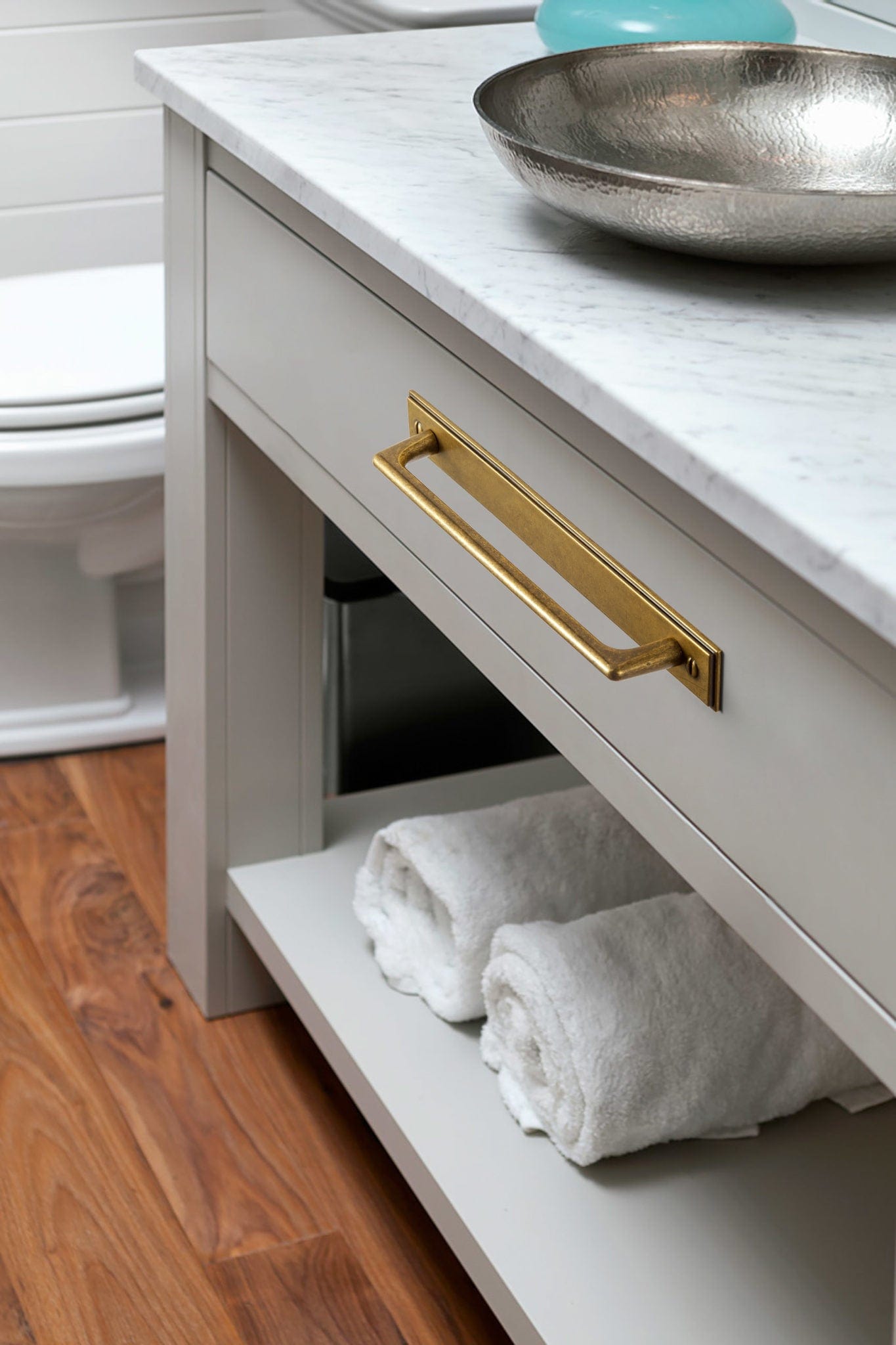 2 Pack Classic Cabinet Bar Pulls with Back Plate Zinc Alloy Cabinet Handle with Long Back Plate