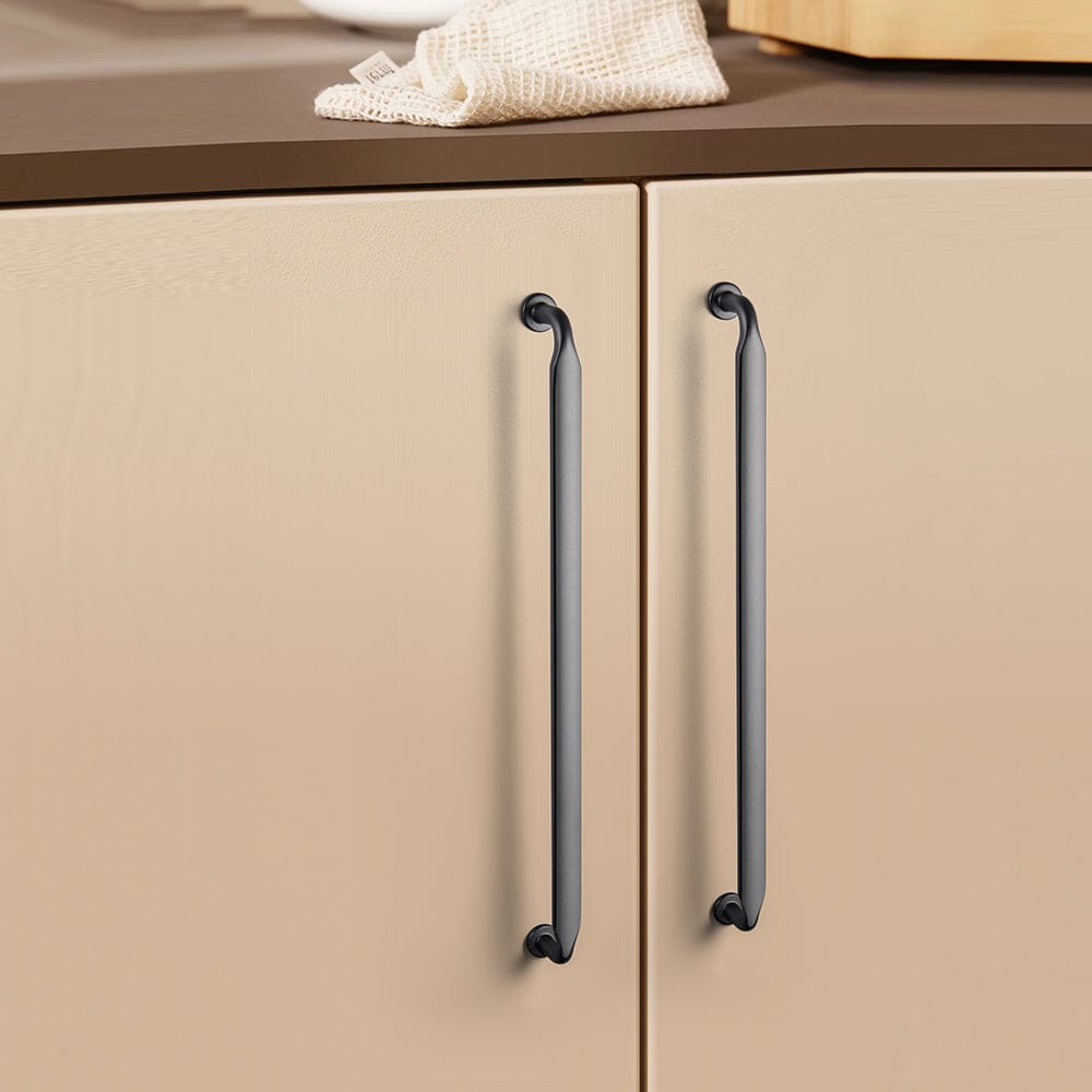 Minimalist Slim Design Zinc Alloy Cabinet Pulls – Rustic Hardware for a Streamlined Look