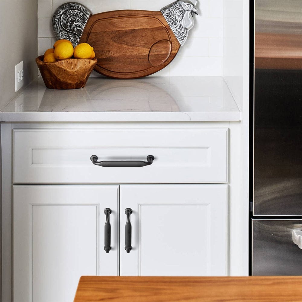 Minimalist Slim Design Zinc Alloy Cabinet Pulls – Rustic Hardware for a Streamlined Look
