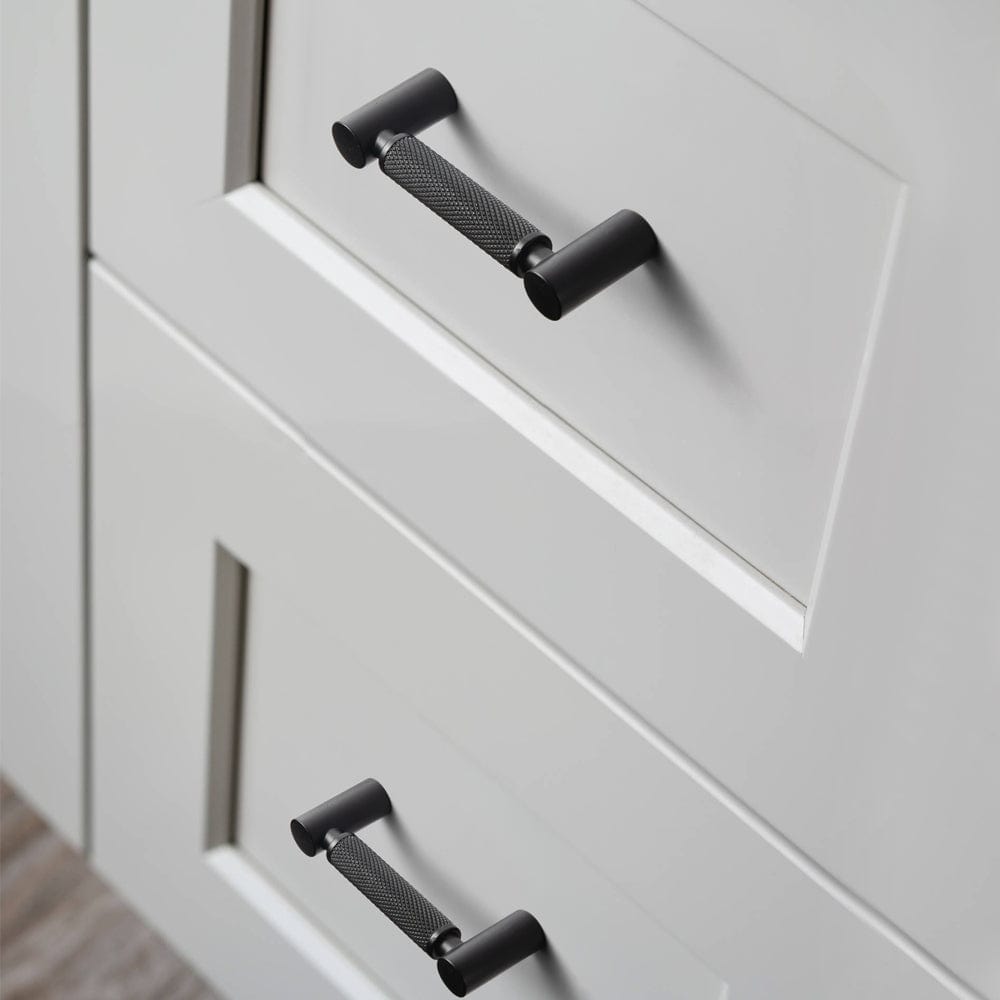 Classic Bar-shaped Knurled Aluminium Drawer Pull Durable & Stylish Hardware for Furniture