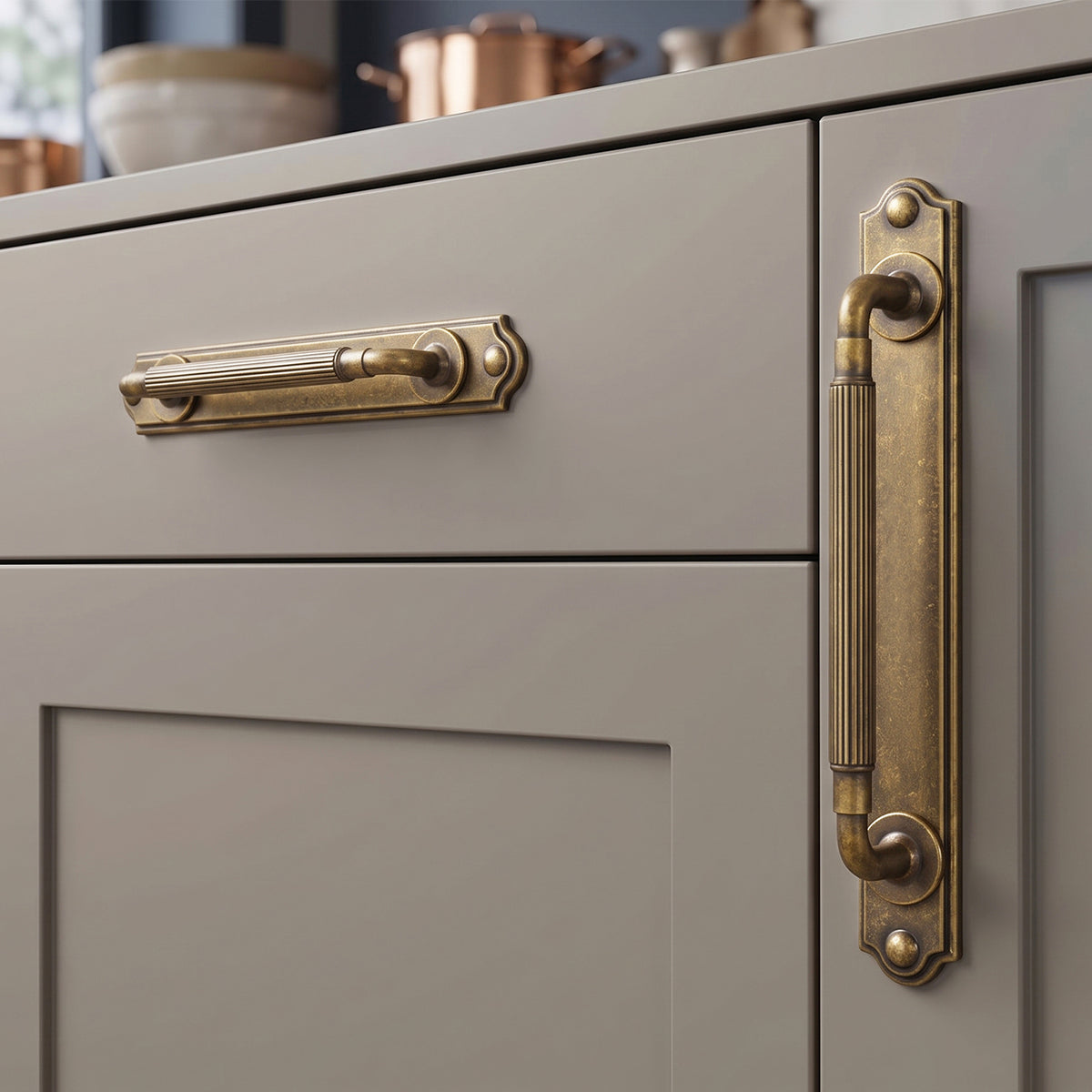 2 Pack Zinc Alloy Fluted Cabinet Handles with Ornate Backplates, Grooved Bar Pulls for Furniture Cabinet Hardware