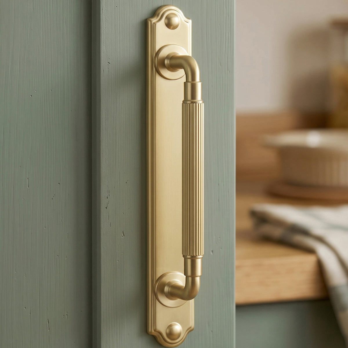 2 Pack Zinc Alloy Fluted Cabinet Handles with Ornate Backplates, Grooved Bar Pulls for Furniture Cabinet Hardware