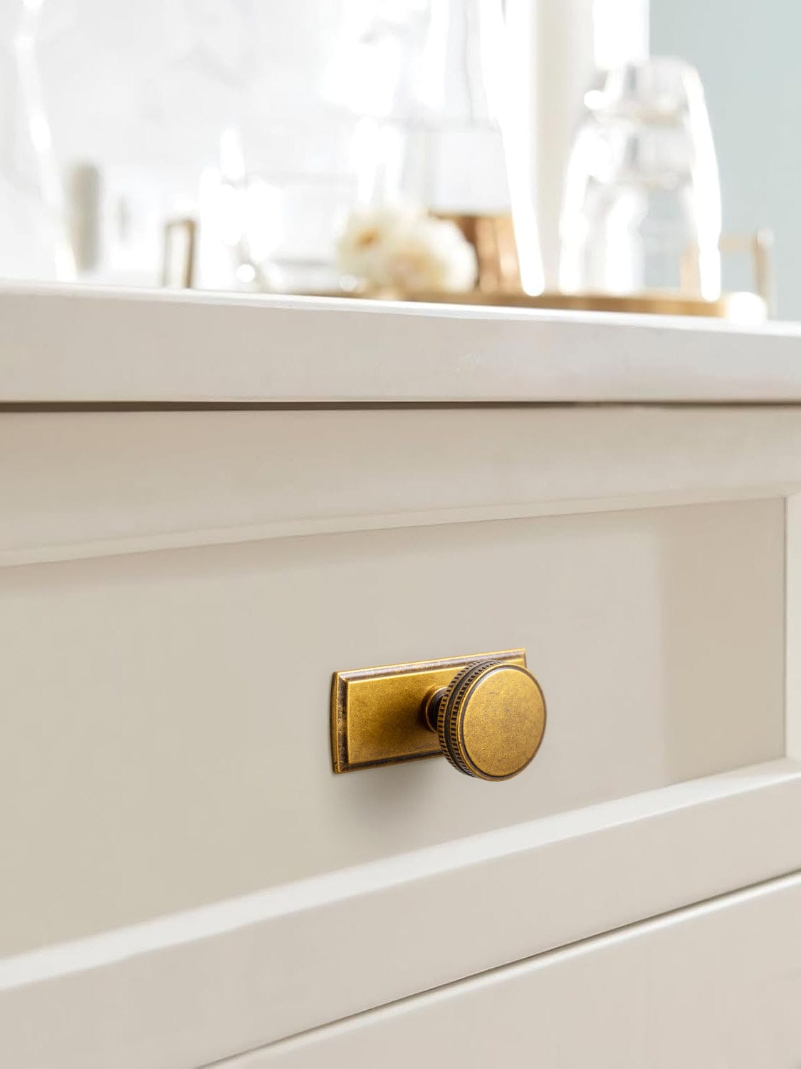 Distinctive Artistic Engravings Single Hole Round Cabinet Knob Retro Flair Kitchen Hardware