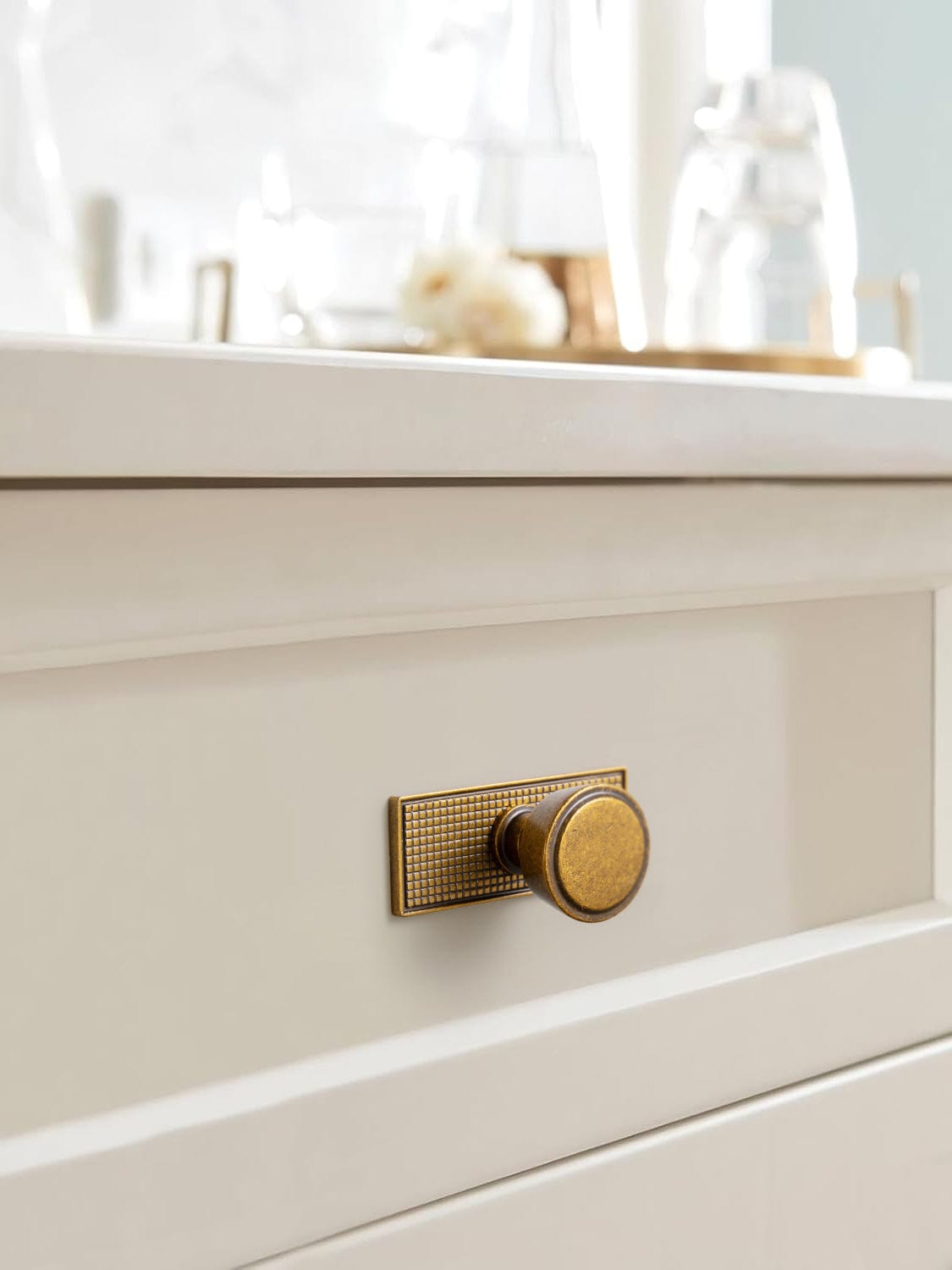 Retro Drawer Knobs for Dresser Cupboard Solid Zinc Alloy Single Hole Cabinet Hardware