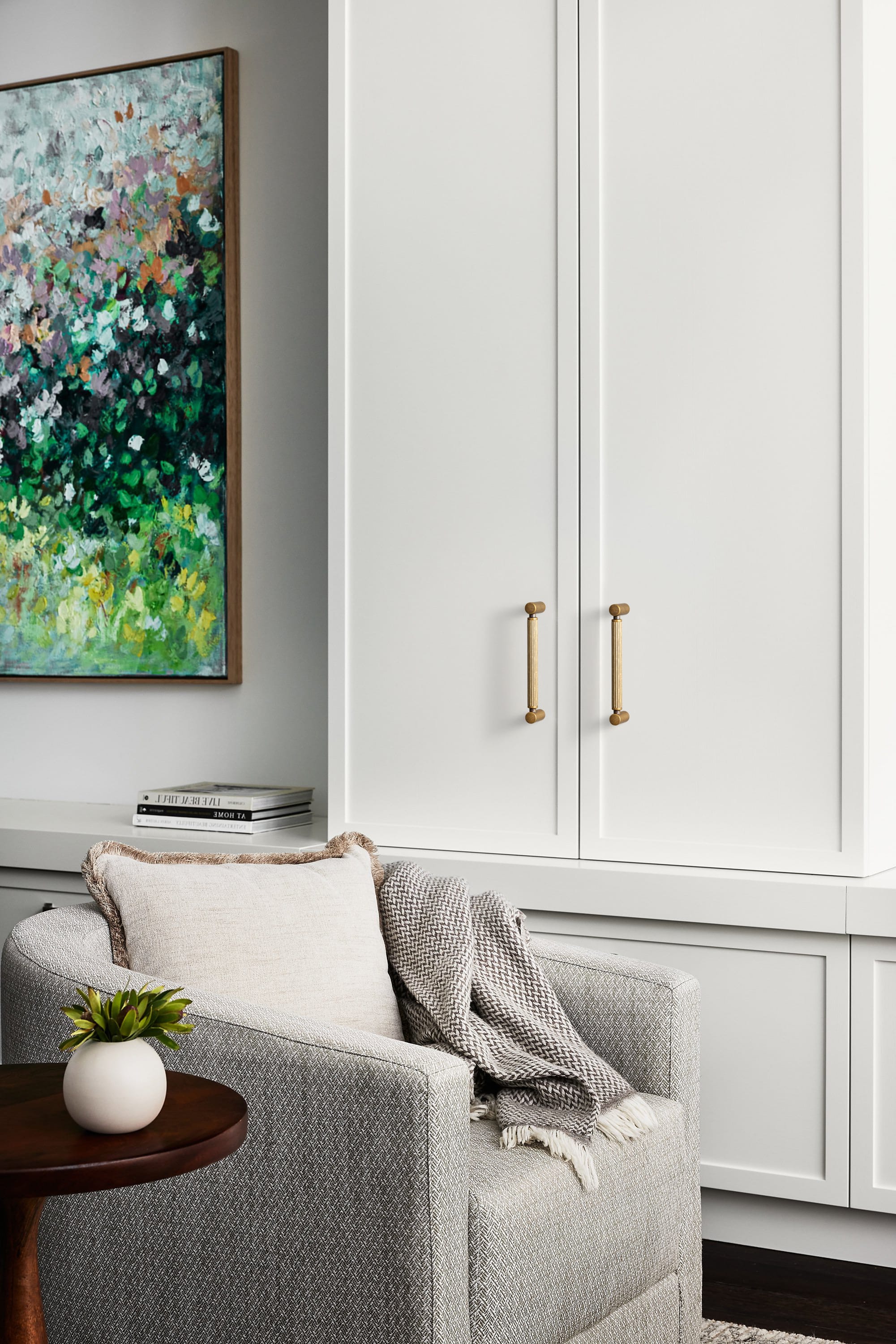 Vintage Fluted Cabinet Pull Handles, Aluminum Grip Rail with Zinc Alloy End Caps Drawer Bar Pulls for Kitchen Cabinet