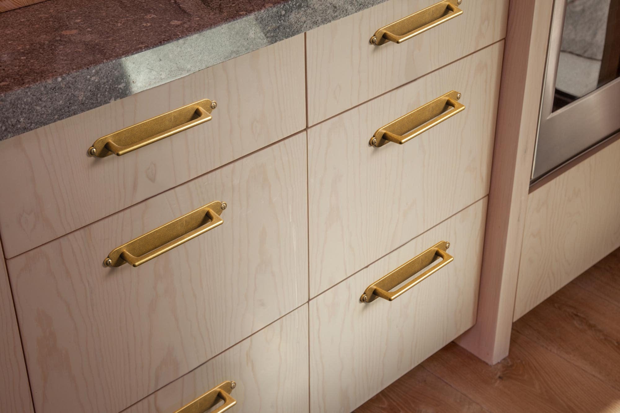 2 Pack Classic Cabinet Bar Pulls with Back Plate Zinc Alloy Cabinet Handle with Long Back Plate