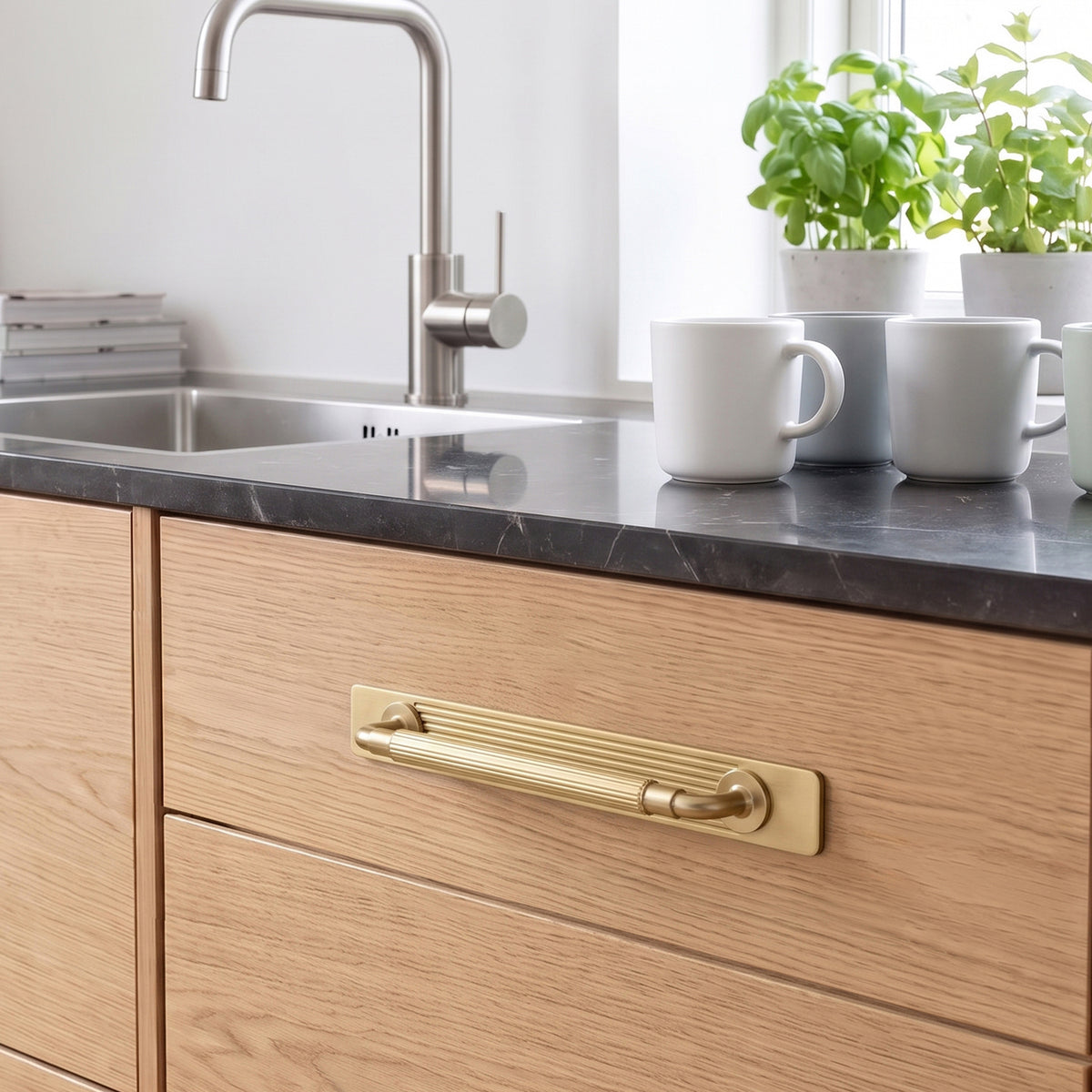 2 Pack Zinc Alloy Fluted Cabinet Handles with Ornate Backplates, Grooved Bar Pulls for Furniture Cabinet Hardware