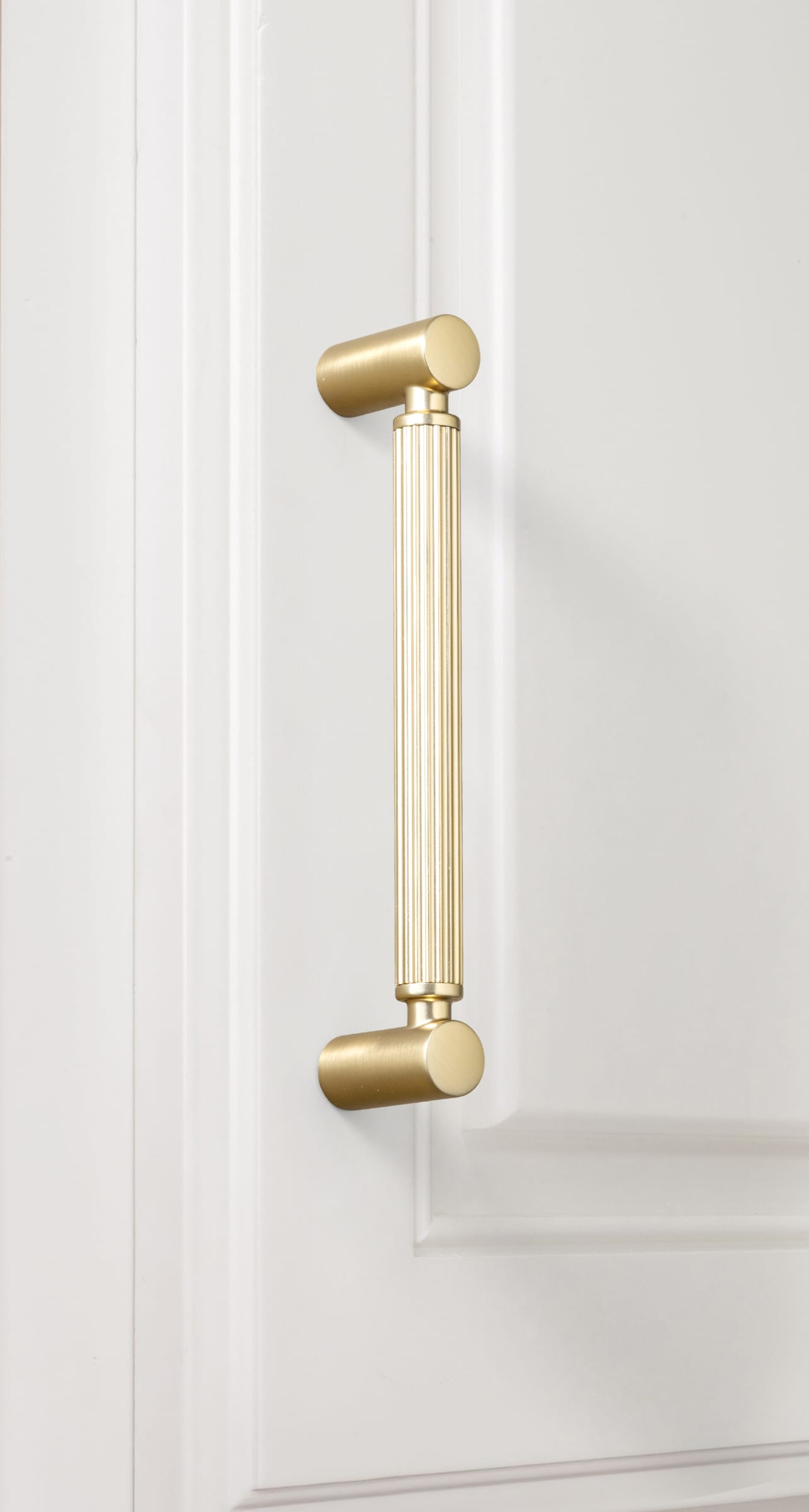 Vintage Fluted Cabinet Pull Handles, Aluminum Grip Rail with Zinc Alloy End Caps Drawer Bar Pulls for Kitchen Cabinet