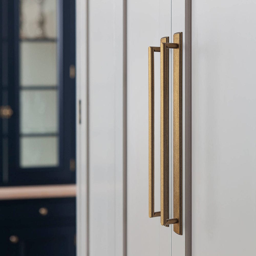 Goo-Ki 2 Pack Cabinet Handles with Back Plate Vintage Kitchen Drawer Pulls with Subtle Curves