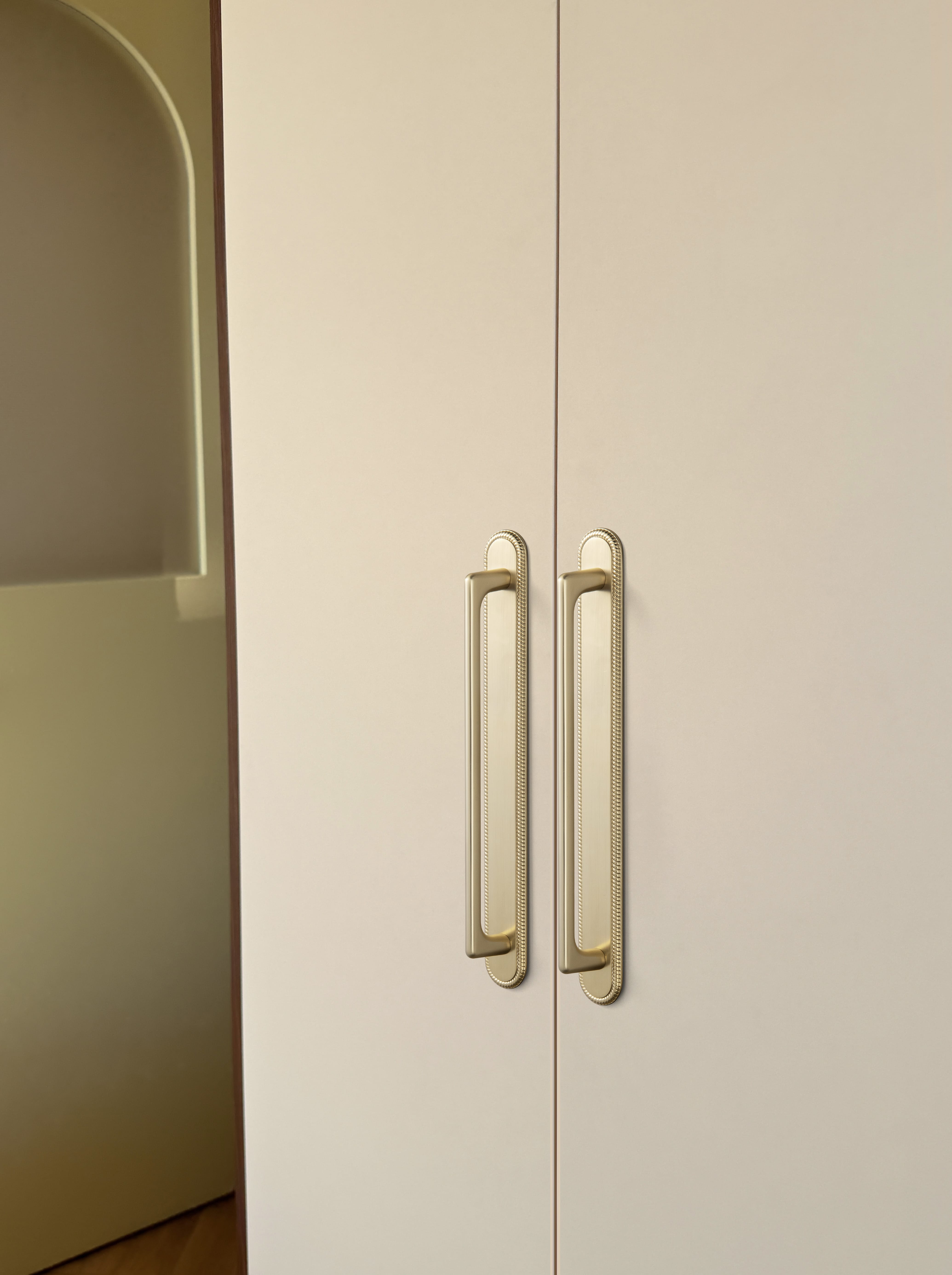 Goo-Ki 2 Pack Classic Cabinet Bar Pulls with Back Plate Zinc Alloy Cabinet Handle with Long Back Plate
