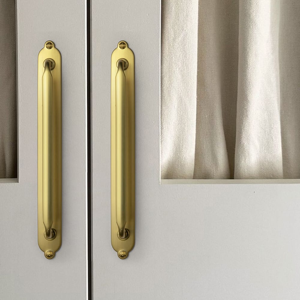 Goo-Ki 2 Pack Elegant Vintage Zinc Alloy Cabinet Handles with Long Backplate, Classic Furniture Hardware for Cabinets, Wardrobes & Dressers
