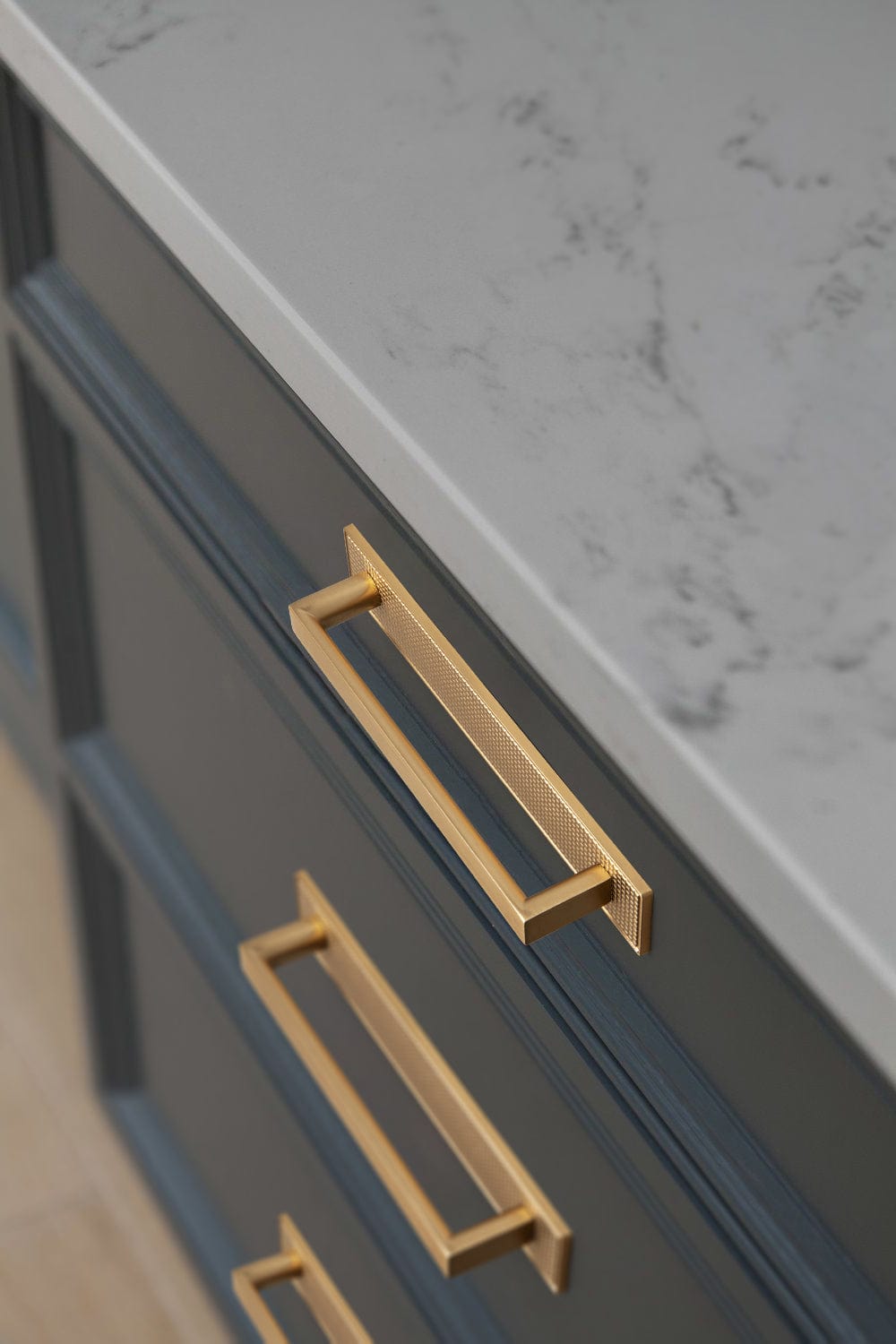 Goo-Ki 2 Pack Long Cabinet Bar Pulls with Back Plates Solid Drawer Handles Set
