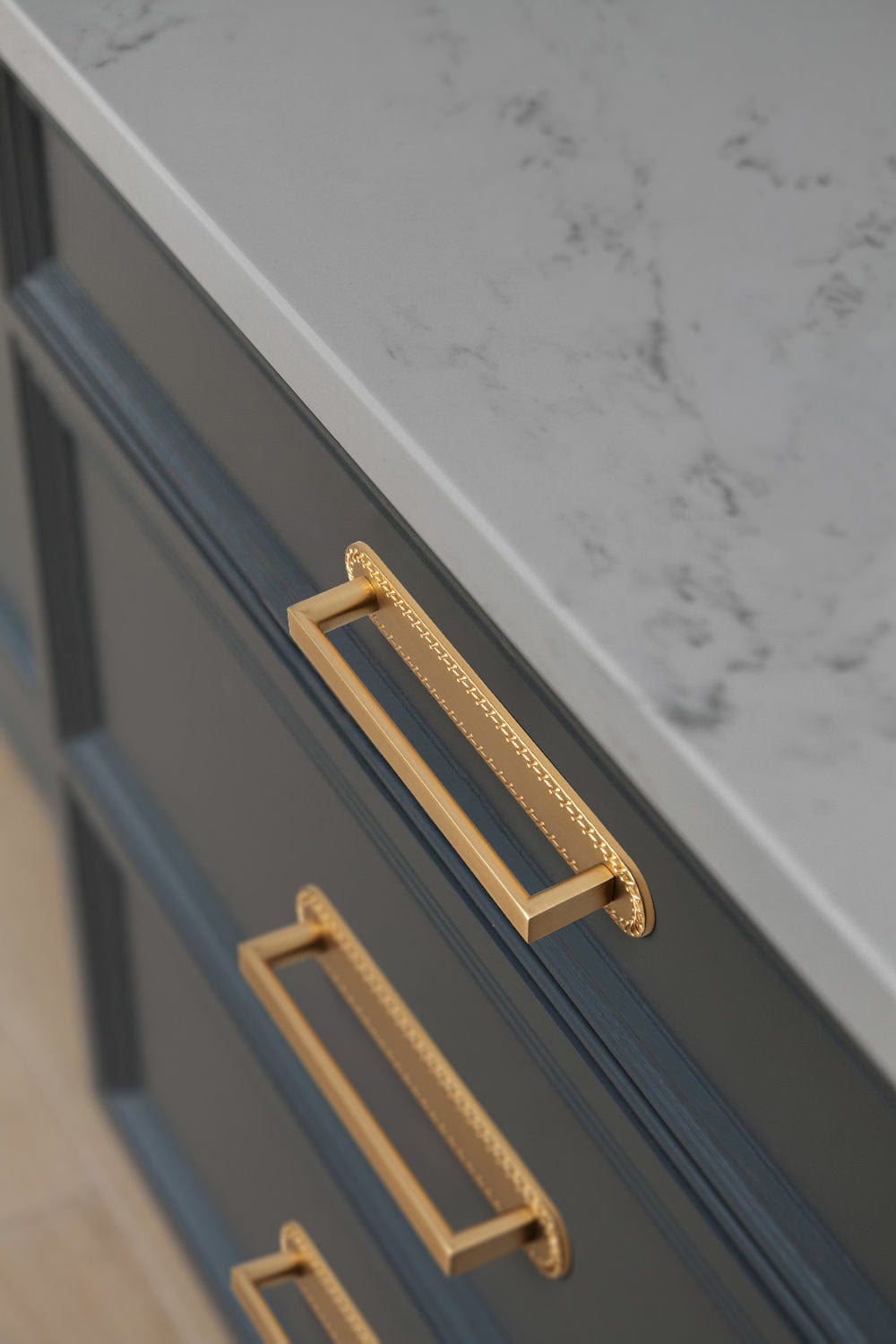 Goo-Ki 2 Pack Long Cabinet Bar Pulls with Back Plates Solid Drawer Handles Set