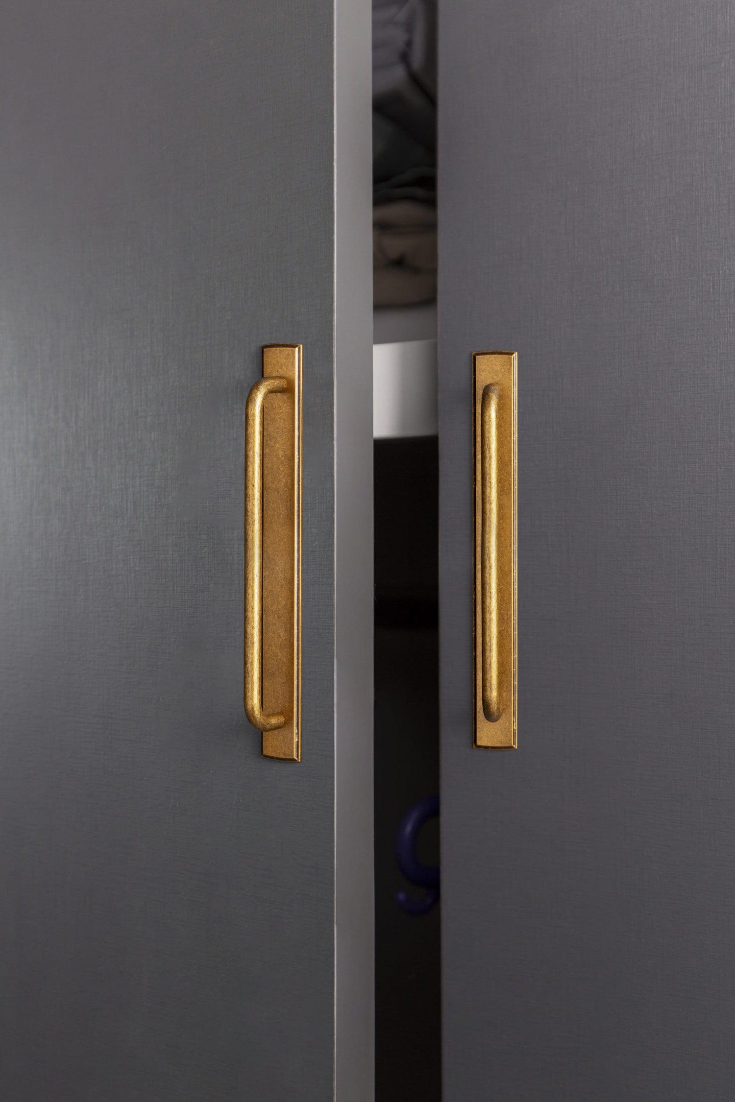Goo-Ki 2 Pack Modern Geometric Zinc Alloy Cabinet Pulls with Back Plate Sleek Curved Sturdy Cabinet Handles