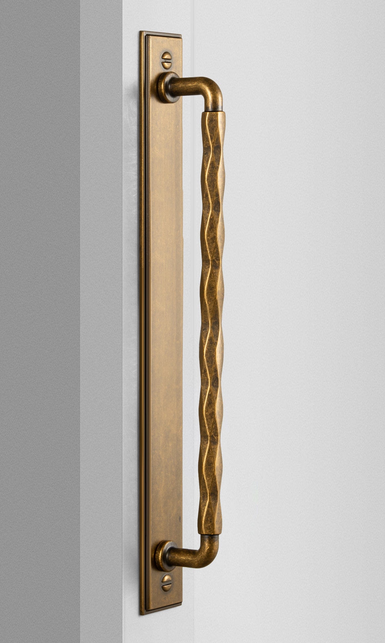 Goo-Ki 2 Pack Zinc Alloy Drawer Pulls with Back Plate Twisted Design Decorative Handles for Kitchen Cabinets