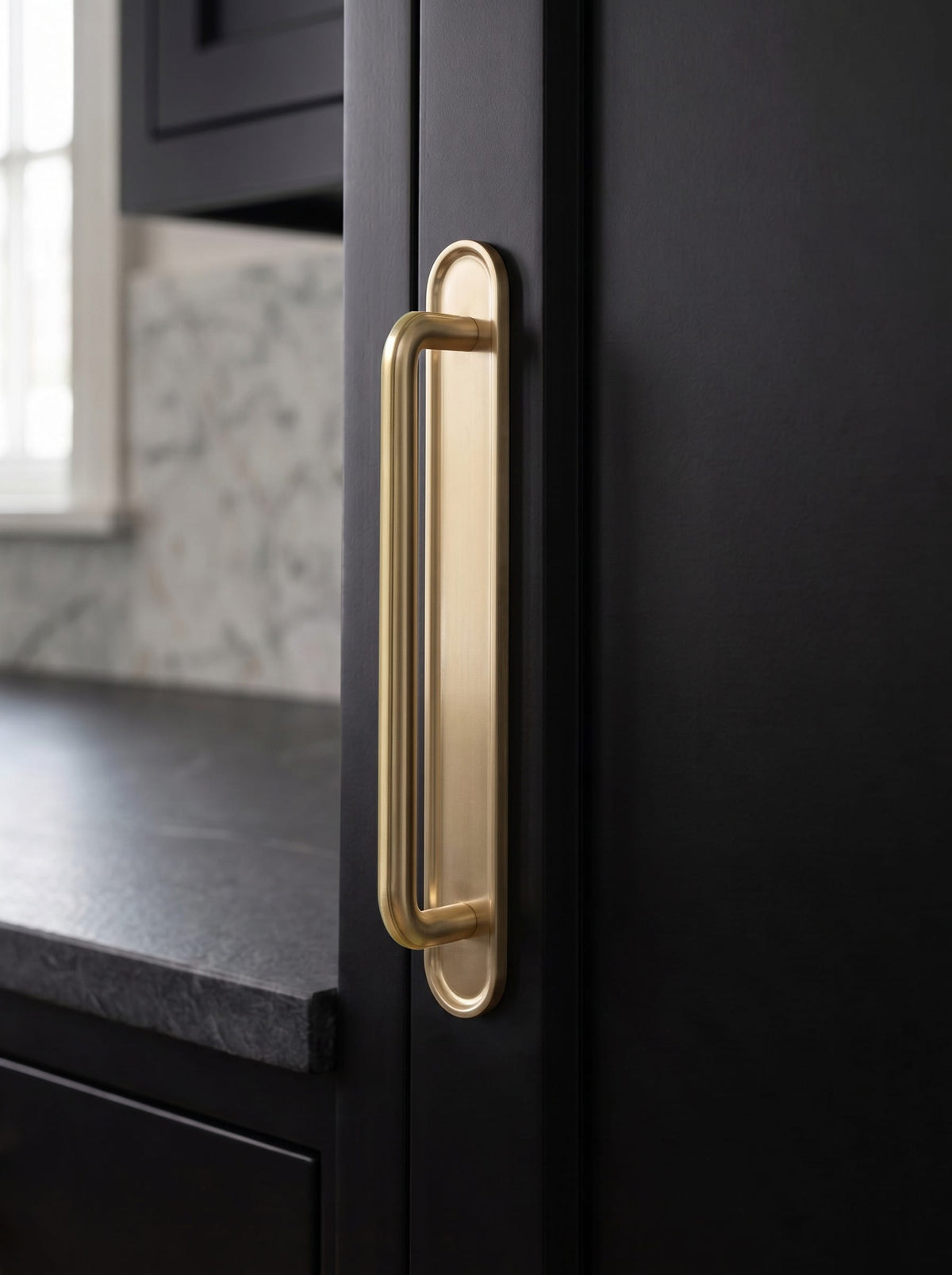 Goo-Ki 2 Pack Zinc Alloy U-Shaped Cabinet Handles, Vintage Drawer Pulls with Backplate for Kitchen & Bathroom Cabinetry
