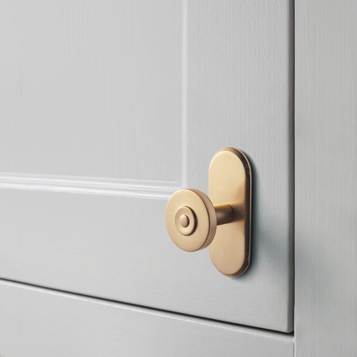 Goo-Ki 6 Pack Assorted Shaped Zinc Alloy Cabinet Hardware - Knobs and Back Plates for Stylish Furniture