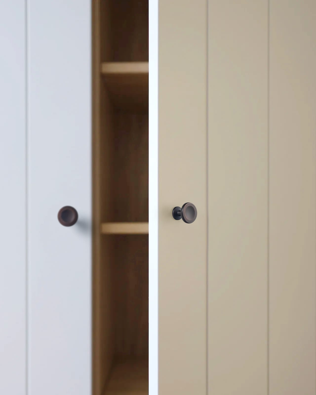 Goo-Ki 6 Pack Assorted Shaped Zinc Alloy Cabinet Hardware - Knobs and Back Plates for Stylish Furniture