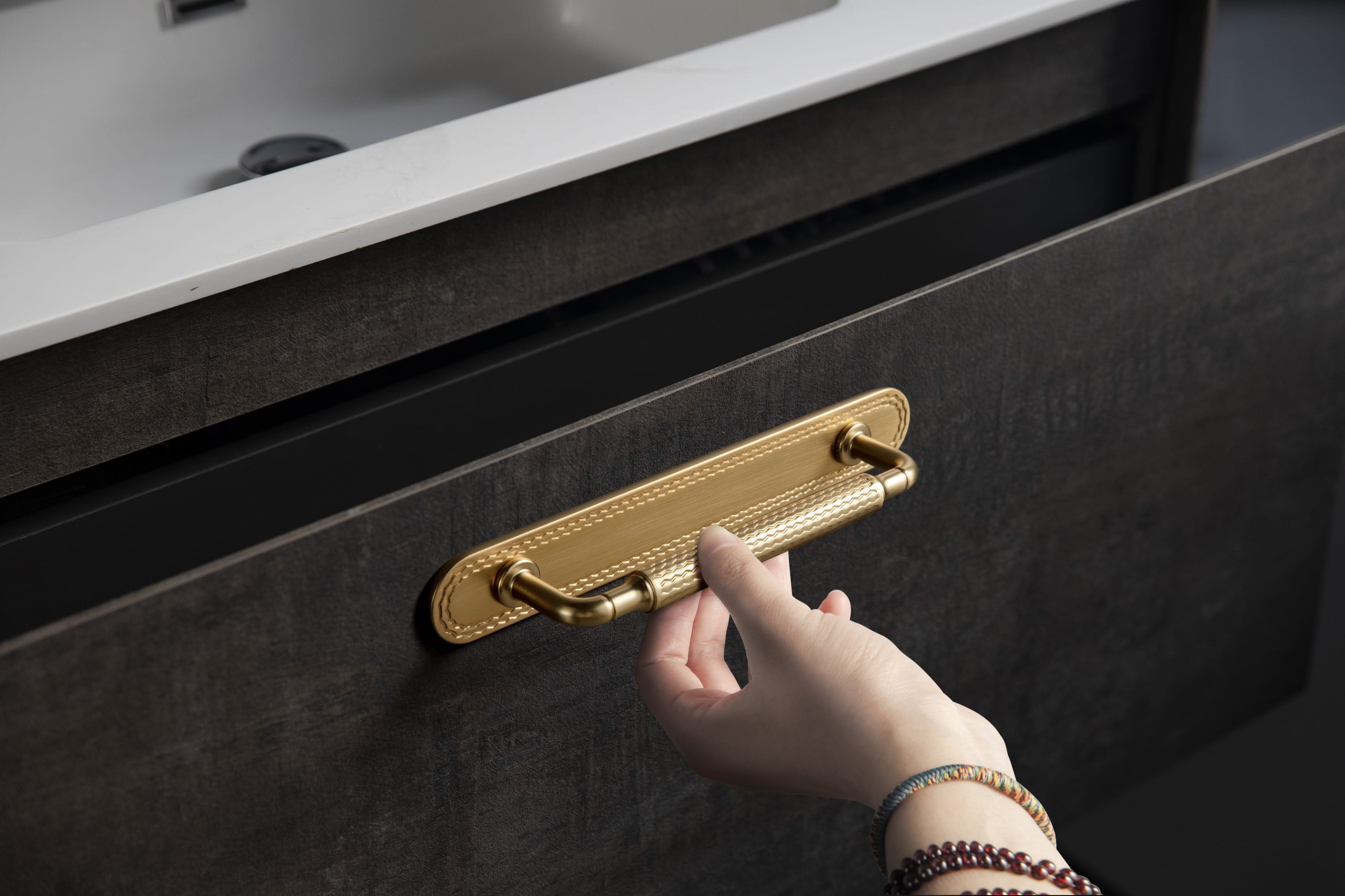 Goo-Ki 6 Pack Retro Wave Pattern Zinc Alloy Cabinet Handles with Mounting Back Plate Durable Drawer Pulls