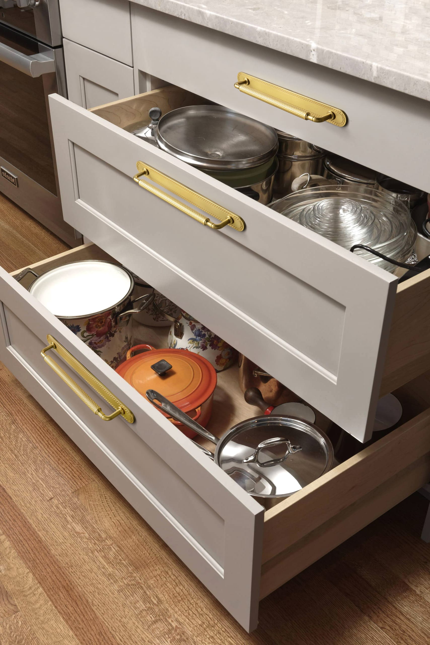 Goo-Ki 6 Pack Retro Wave Pattern Zinc Alloy Cabinet Handles with Mounting Back Plate Durable Drawer Pulls
