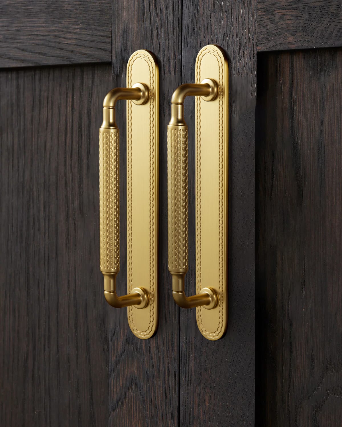 Goo-Ki 6 Pack Retro Wave Pattern Zinc Alloy Cabinet Handles with Mounting Back Plate Durable Drawer Pulls