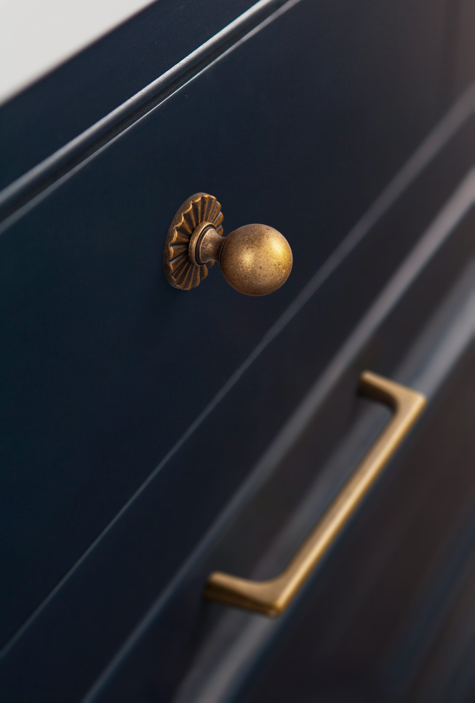 Goo-Ki 6 Pack Stylish Zinc Alloy Cabinet Knobs Classic Round Design Durable Cabinet Handles