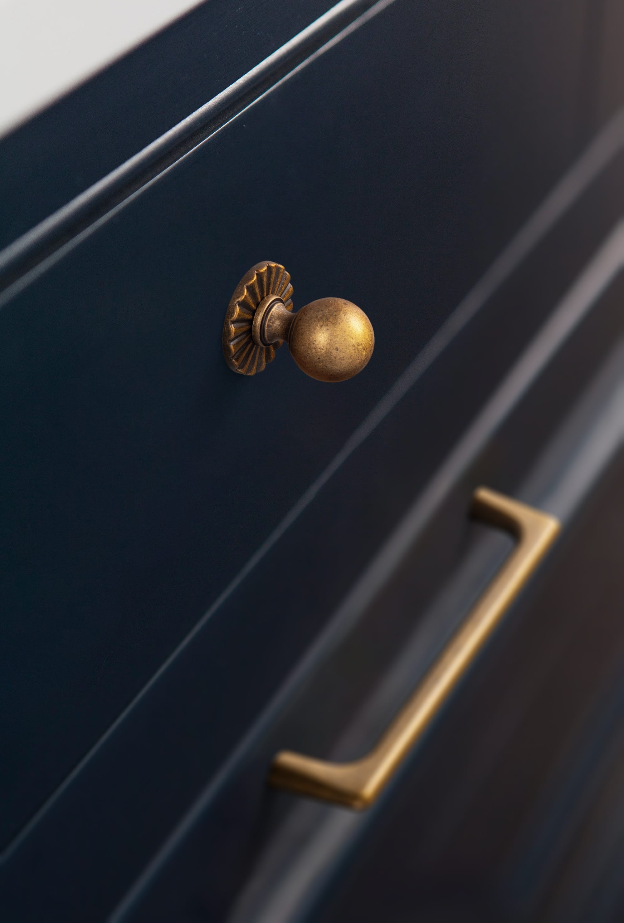Goo-Ki 6 Pack Stylish Zinc Alloy Cabinet Knobs Classic Round Design Durable Cabinet Handles