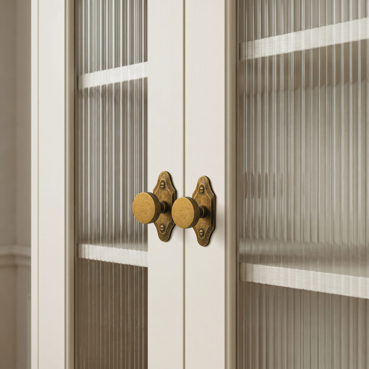 Goo-Ki 6 Pack Vintage Brass Zinc Alloy Cabinet Knob with Back Plate Single Hole Center Kitchen Hardware