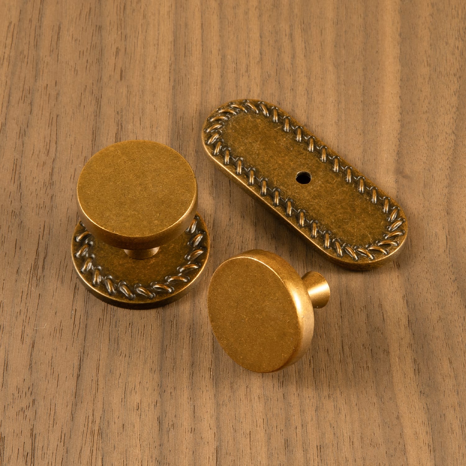 Goo-Ki Antique Brass Cabinet Knobs with Back Plates Ornate Cabinet Pulls for Kitchen Cabinet Hardware