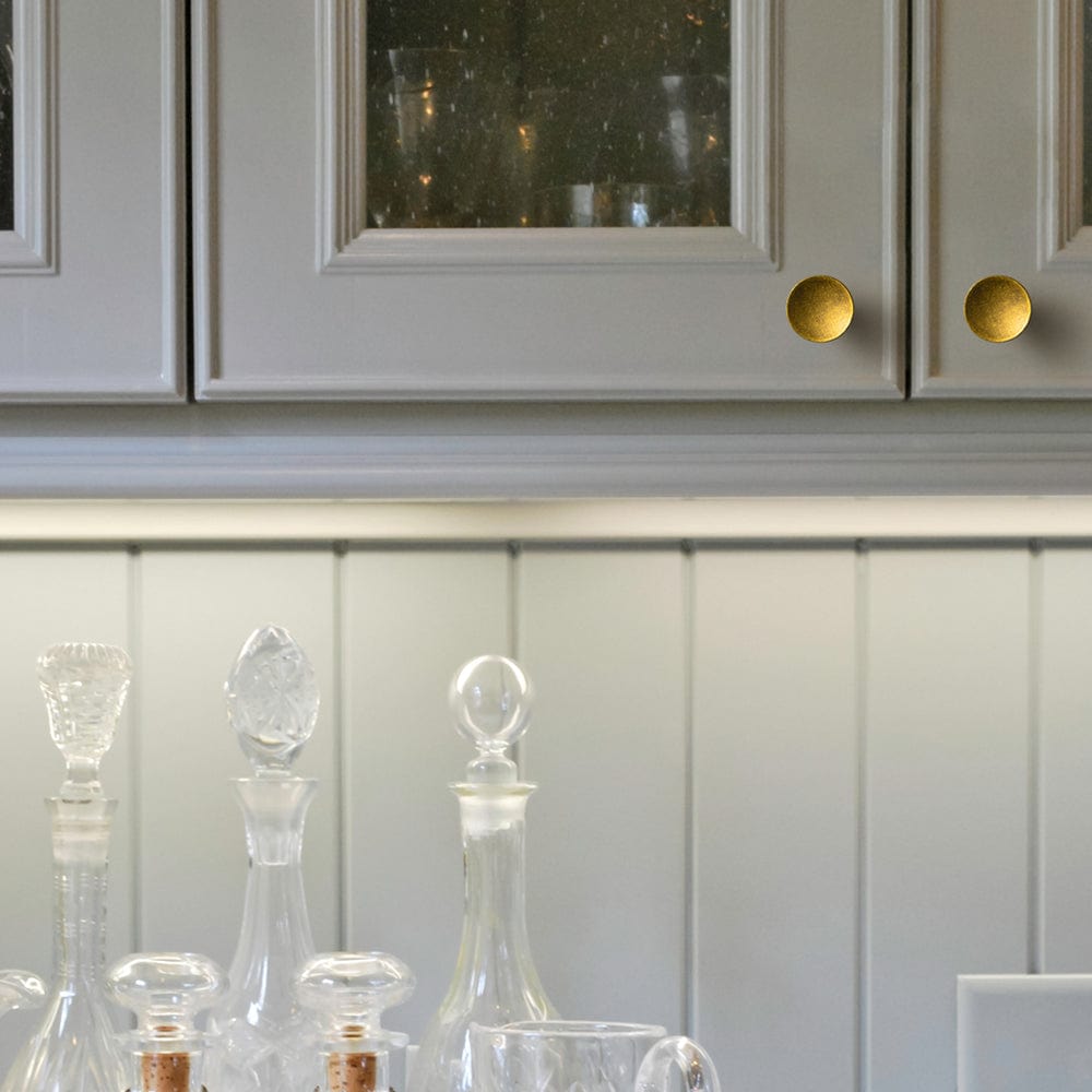 Goo-Ki Antique Brass Cabinet Knobs with Round Back Plate Vintage Drawer Hardware Handles for Bedroom