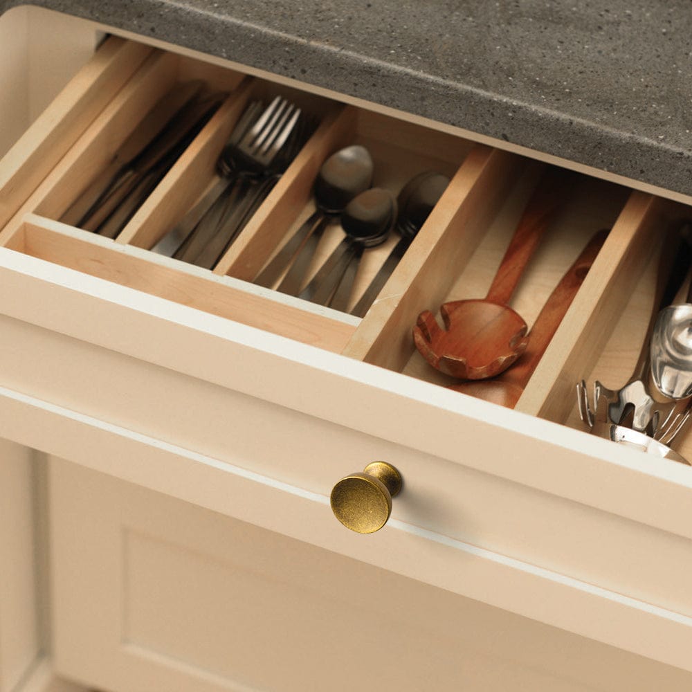 Goo-Ki Antique Brass Cabinet Knobs with Round Back Plate Vintage Drawer Hardware Handles for Bedroom